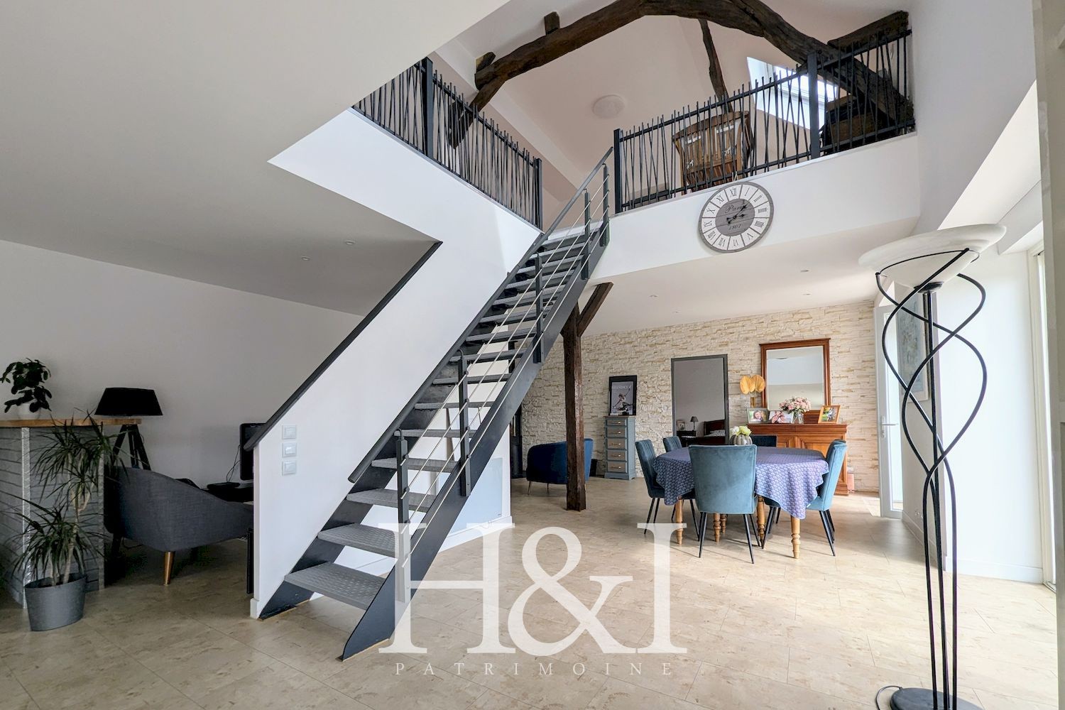 Maison à vendre à Chatellerault, 200 m², 5 pièces – photo 1 sur 16