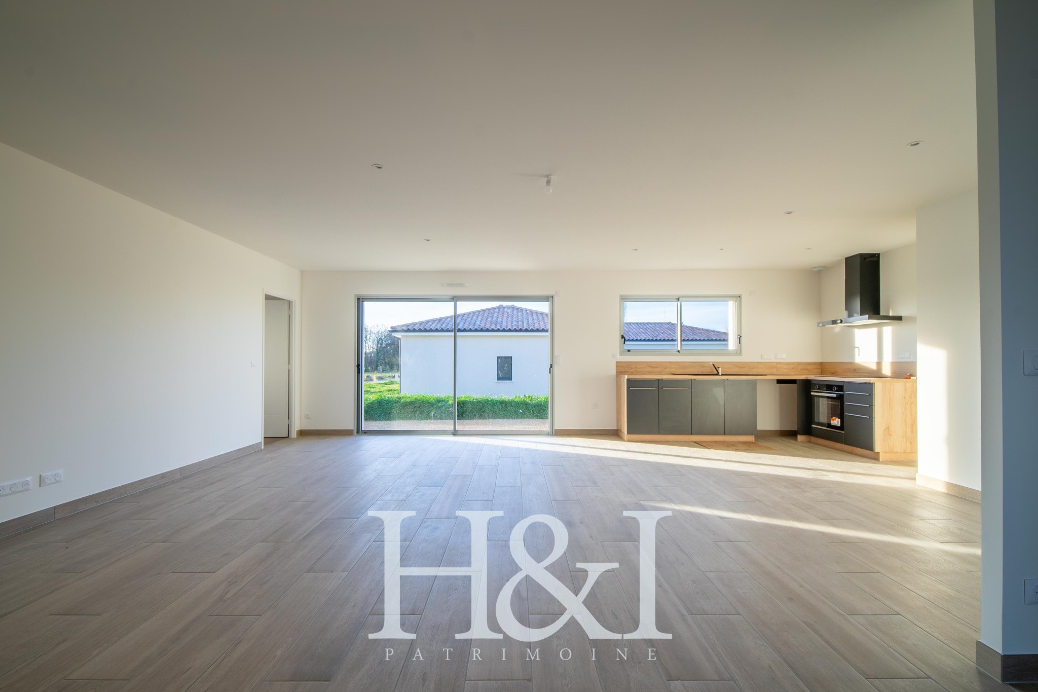 Maison à vendre à Bignoux, 127,3 m², 5 pièces – photo 2 sur 12