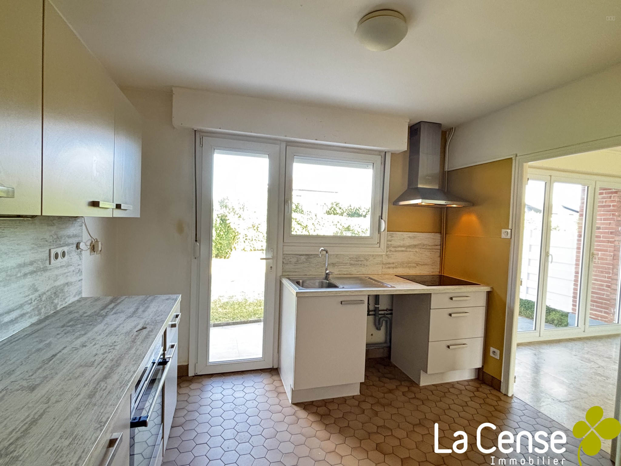 Maison à vendre à Toufflers, 600 m², 5 pièces – photo 3 sur 6