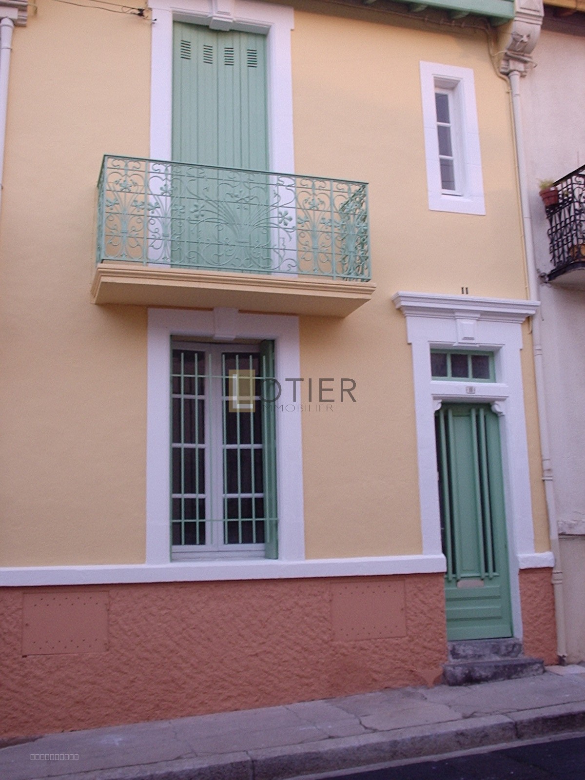 T2 rénové au premier étage d'un petit immeuble de deux appartements — photo 12