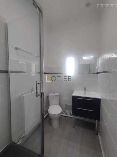 T2 rénové au premier étage d'un petit immeuble de deux appartements — photo 5