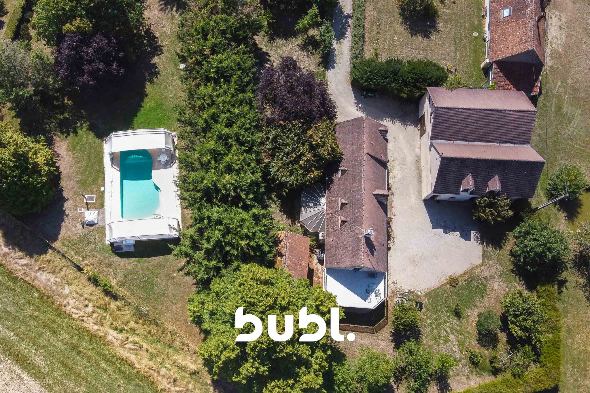 Propriété de caractère avec piscine chauffée — photo 4