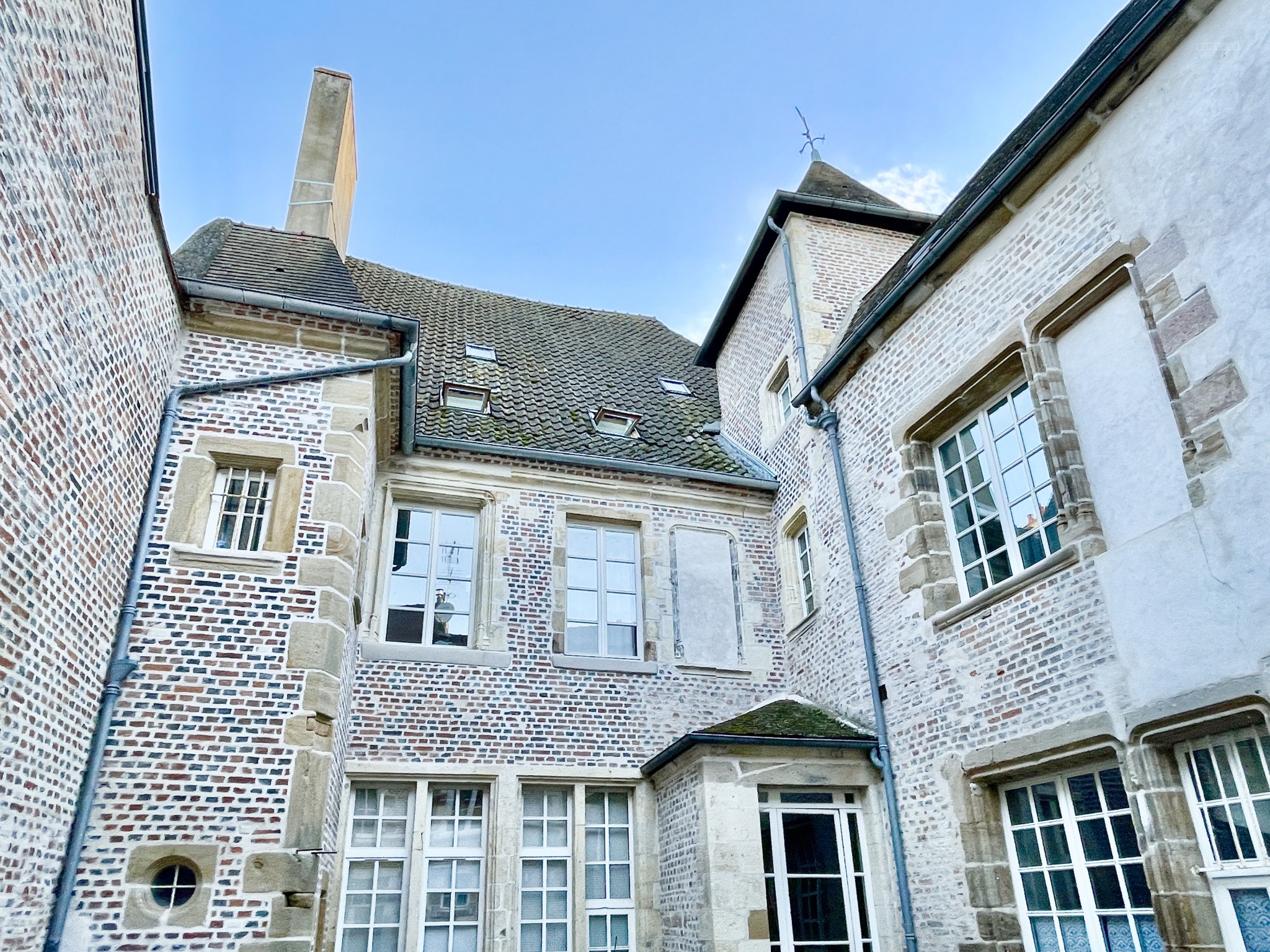 HOTEL PARTICULIER DU XVII — photo 1