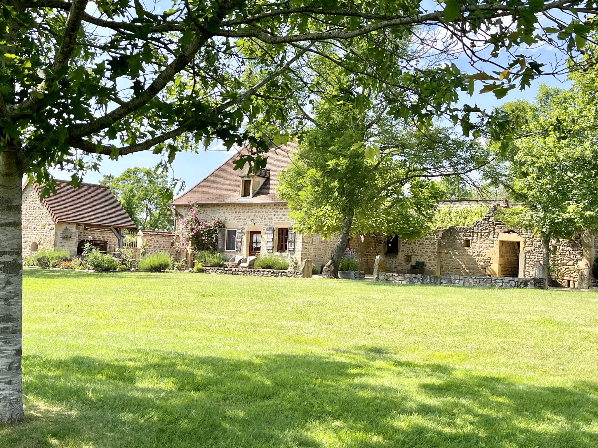 Bien immobilier à vendre à Paray le monial, 130 m², 5 pièces – photo 1 sur 11