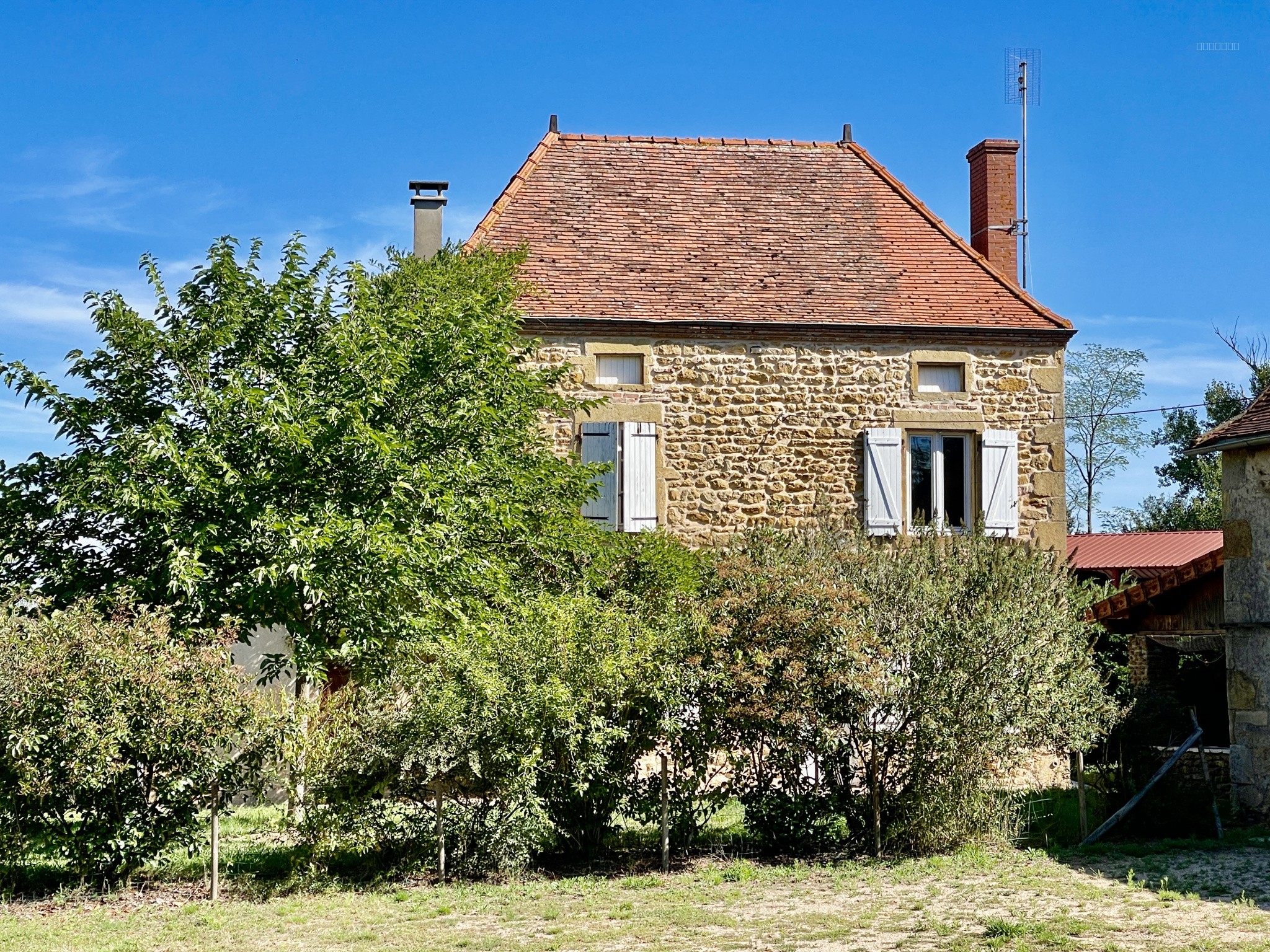 Bien immobilier à vendre à Paray le monial, 140 m², 7 pièces – photo 3 sur 12