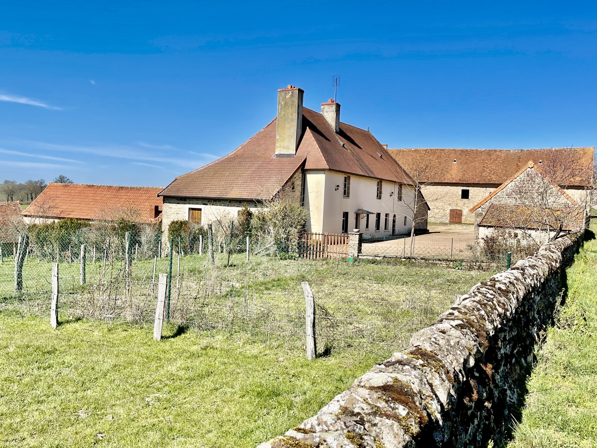 Bien immobilier à vendre à Paray le monial, 250 m², 8 pièces – photo 3 sur 9