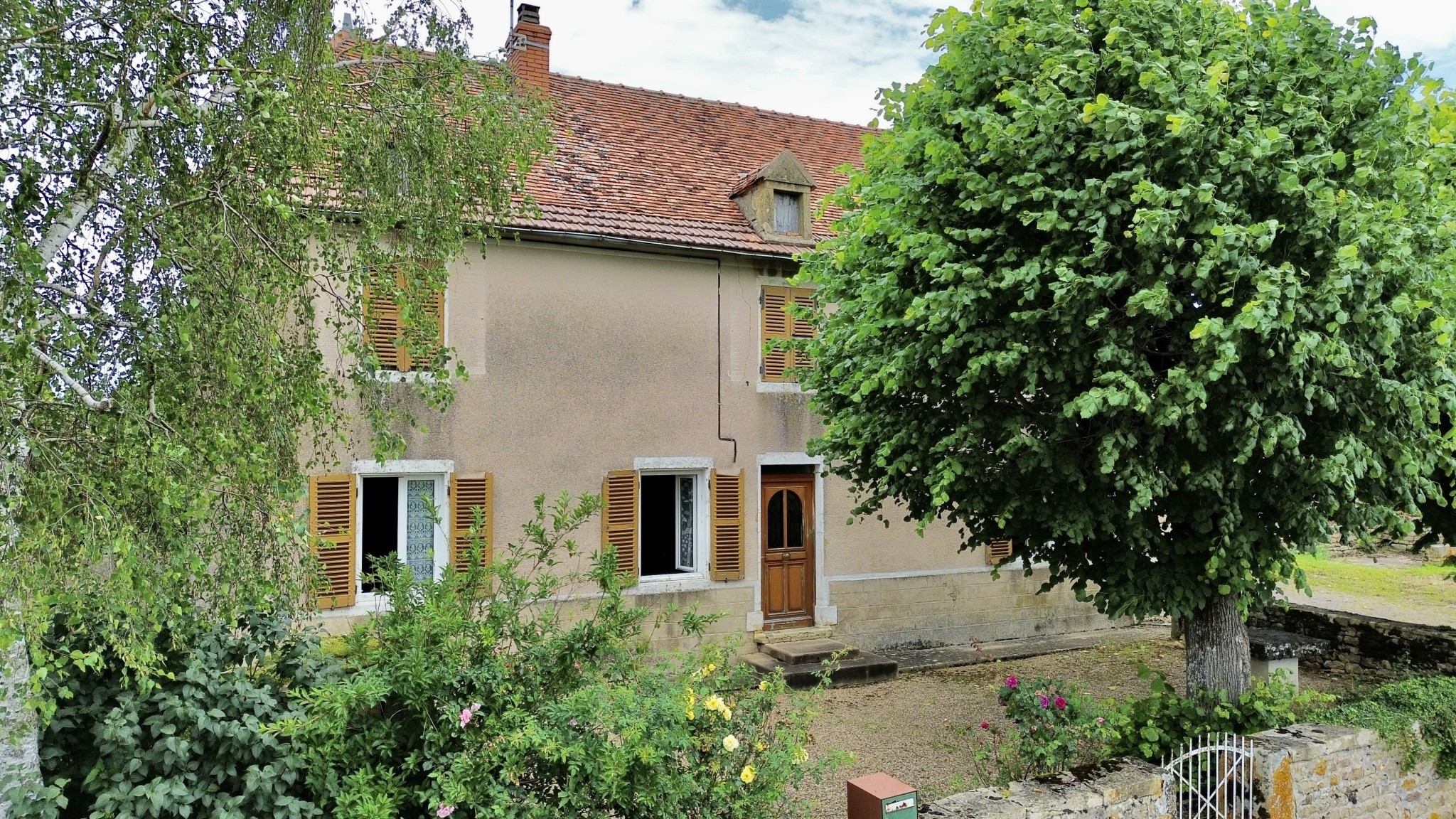Maison à vendre à Paray le monial, 150 m², 6 pièces – photo 1 sur 16