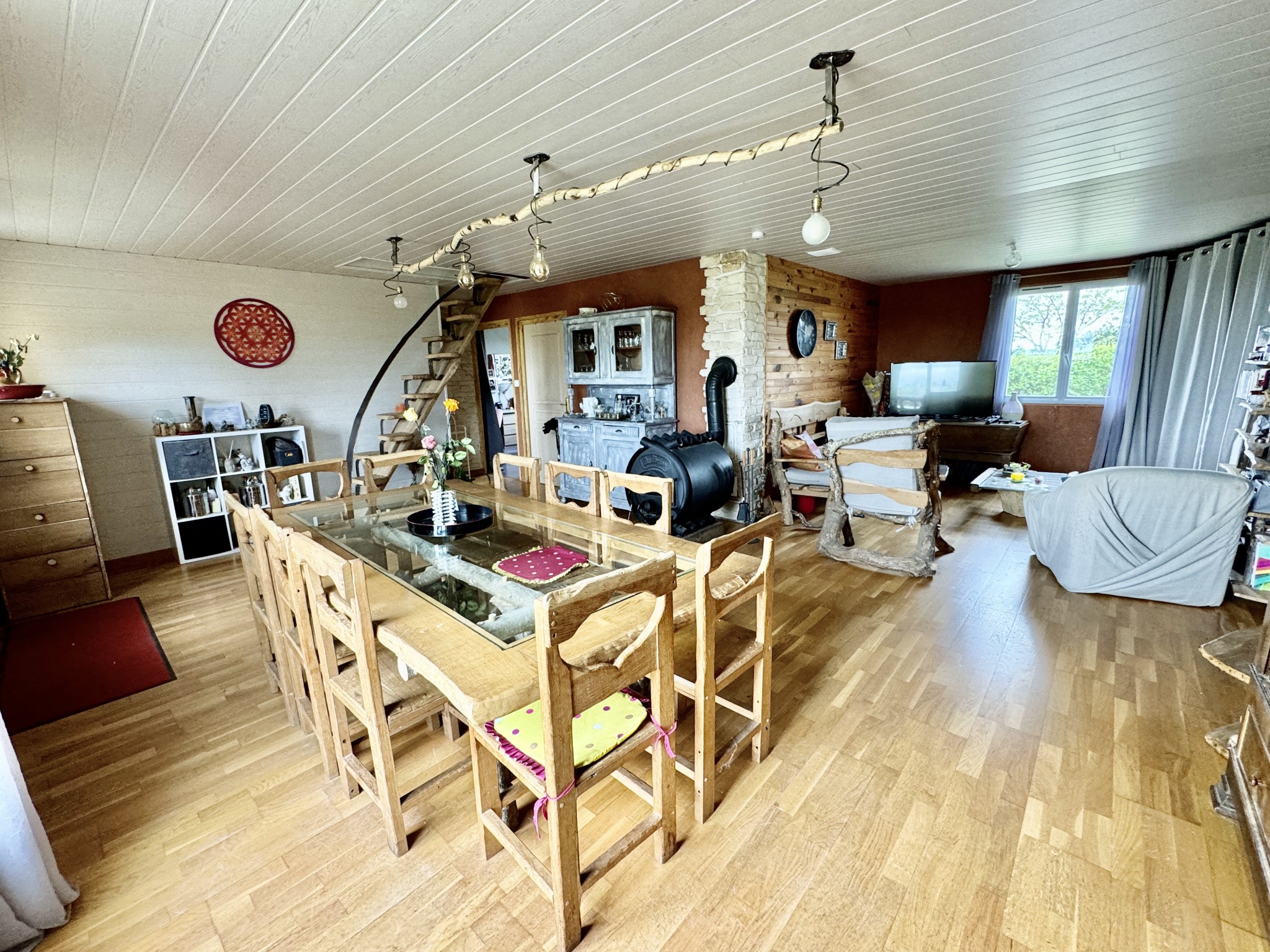 Bien immobilier à vendre à Gueugnon, 45 m², 5 pièces – photo 3 sur 5
