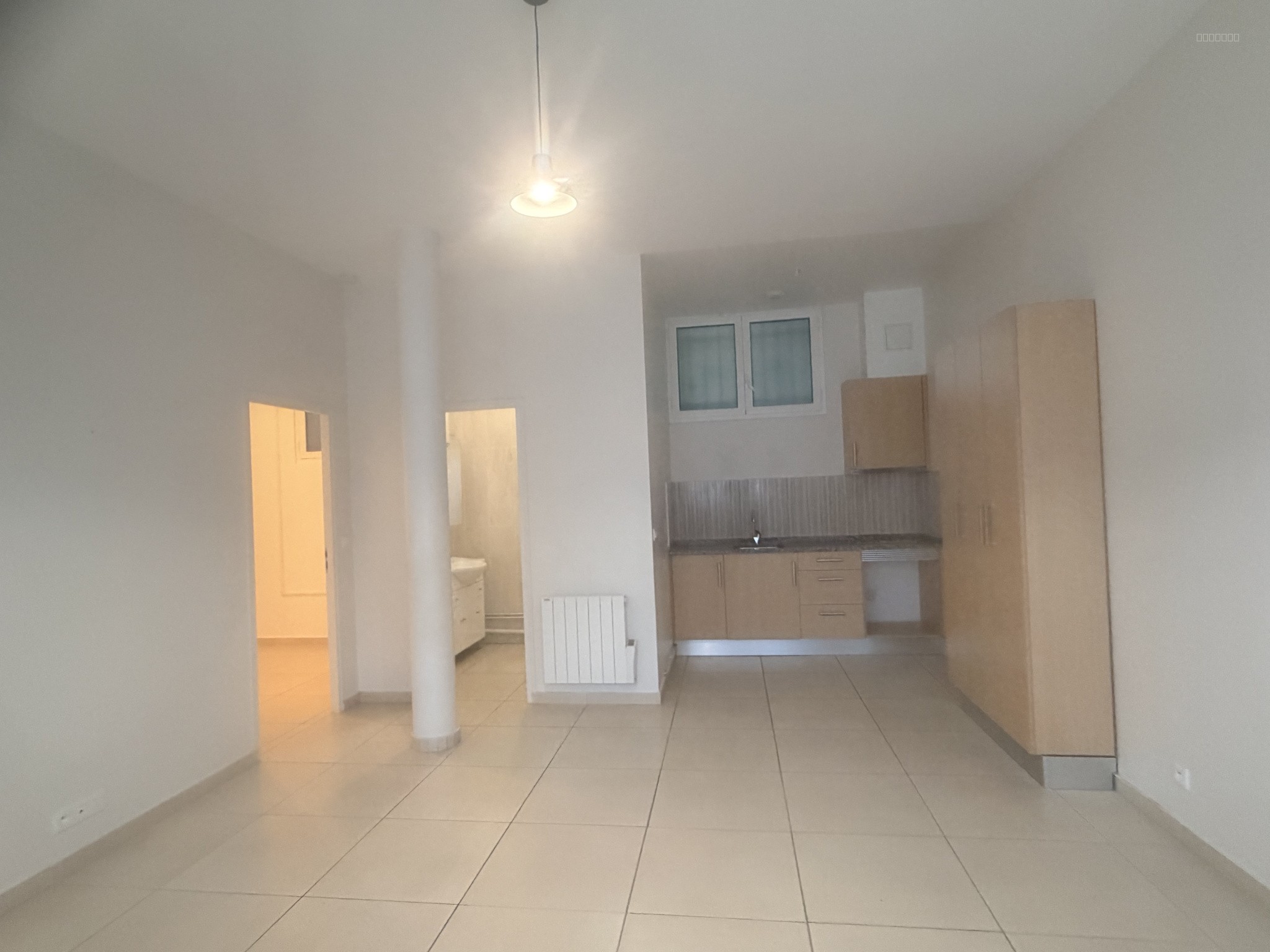 Appartement à louer 3 pièces à La Ferté-Sous-Jouarre — photo 1