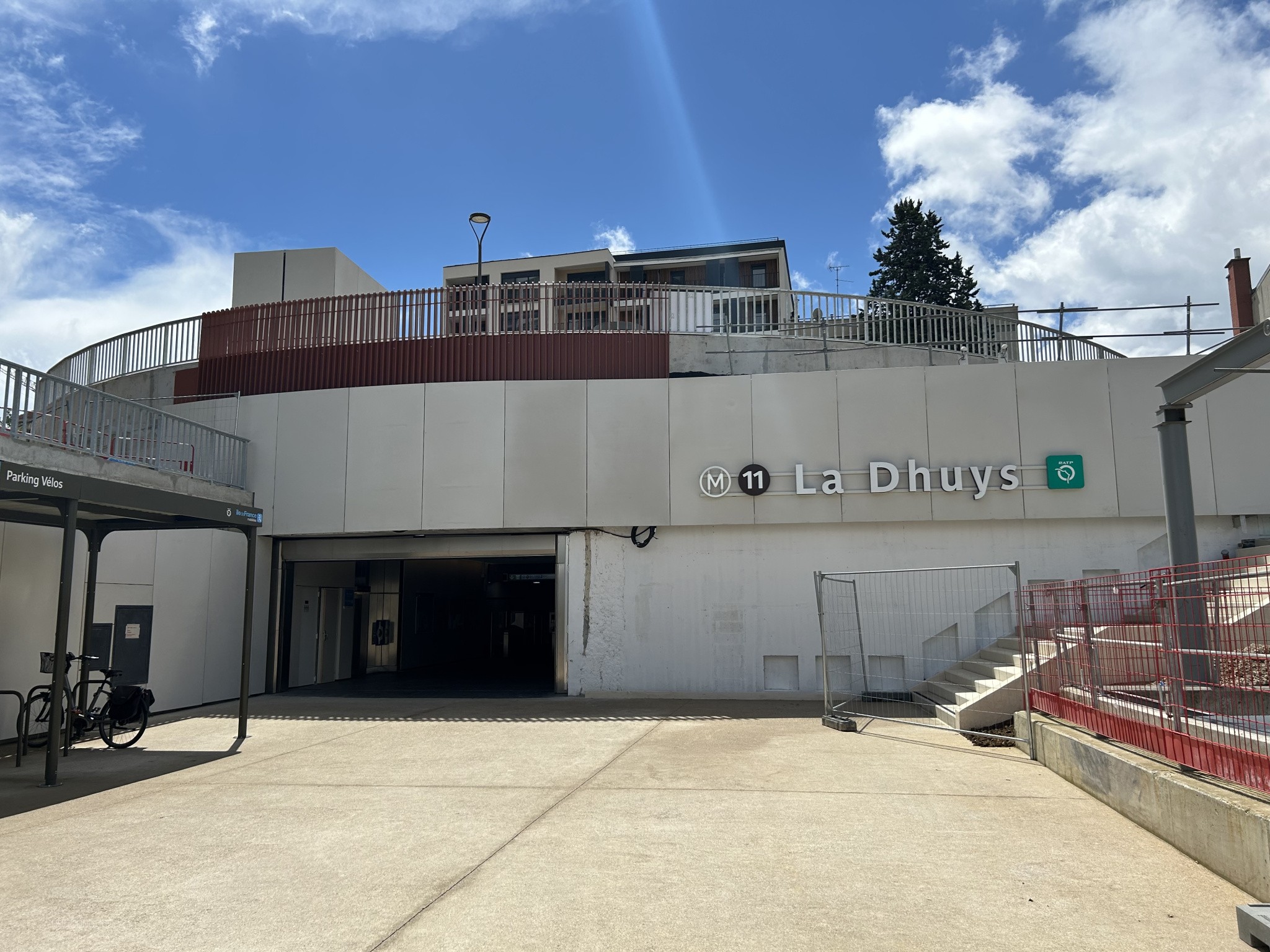 Montreuil F2 au pied du métro — photo 8