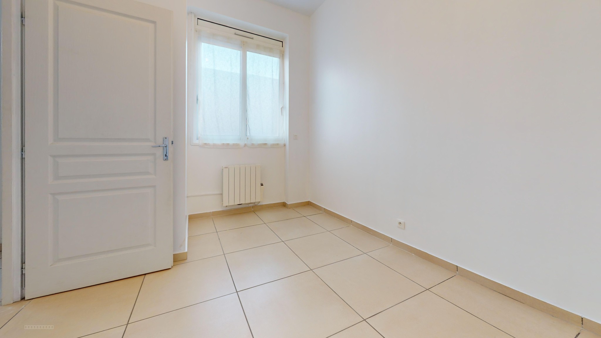 Appartement à louer 3 pièces à La Ferté-Sous-Jouarre — photo 4