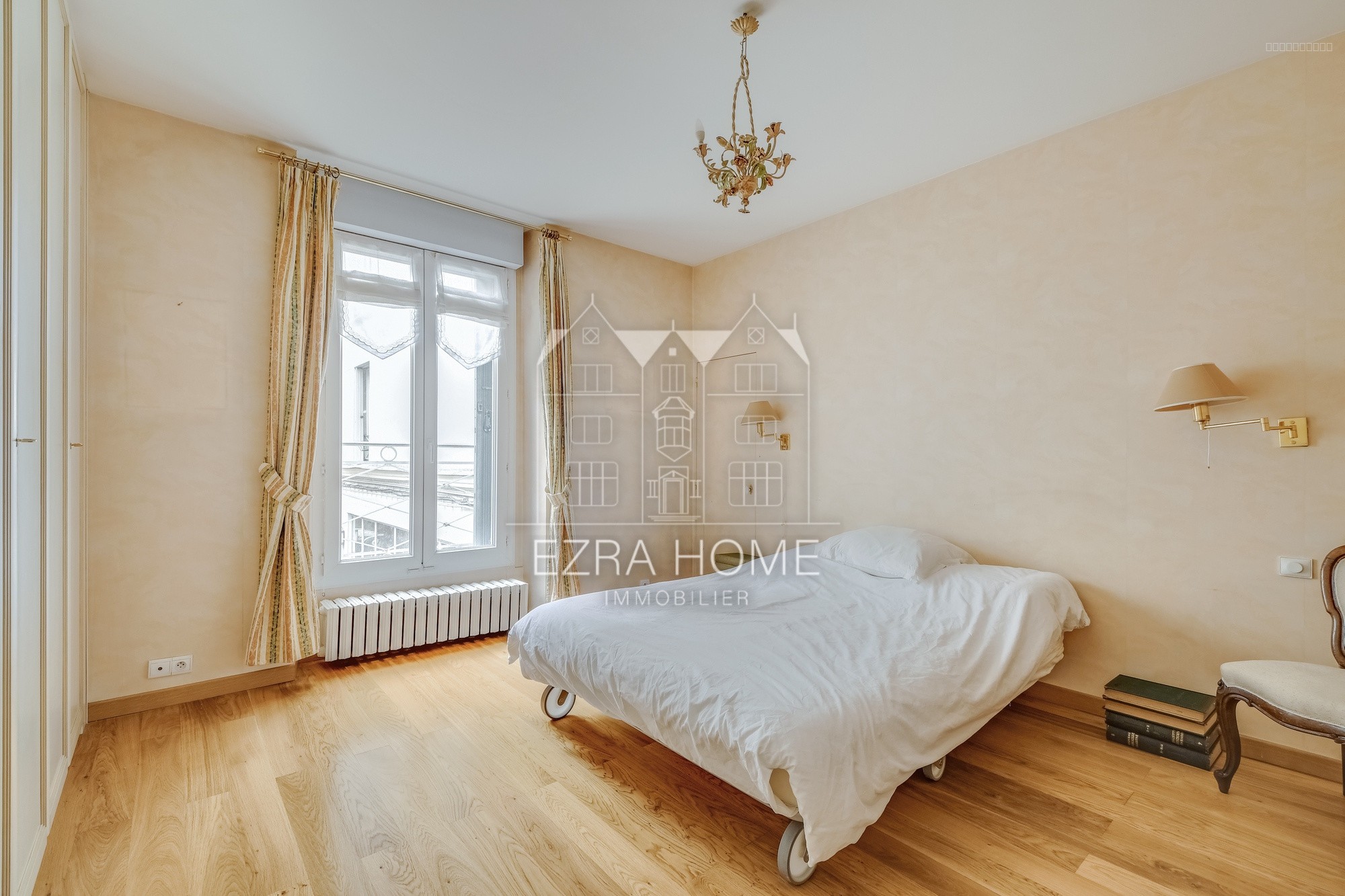 PARIS 3 - APPARTEMENT 4 PIECES - 3 CHAMBRES - CAVE — photo 9