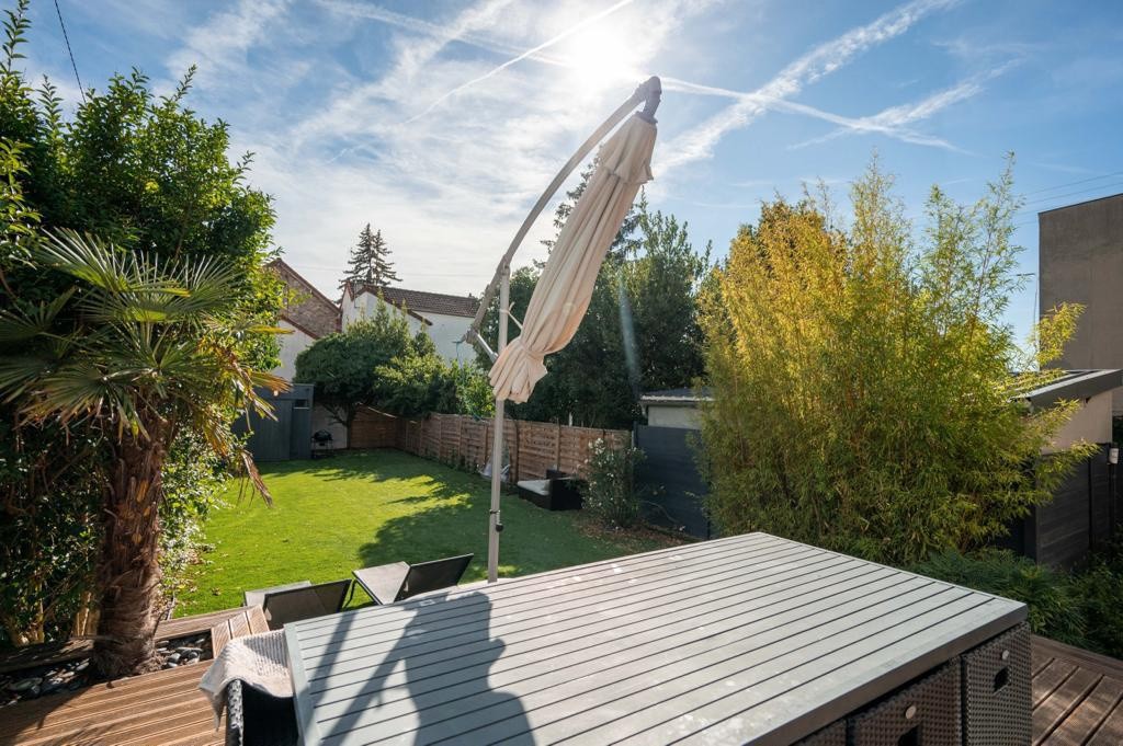 Maison à vendre à Enghien les bains, 250 m², 7 pièces – photo 1 sur 17
