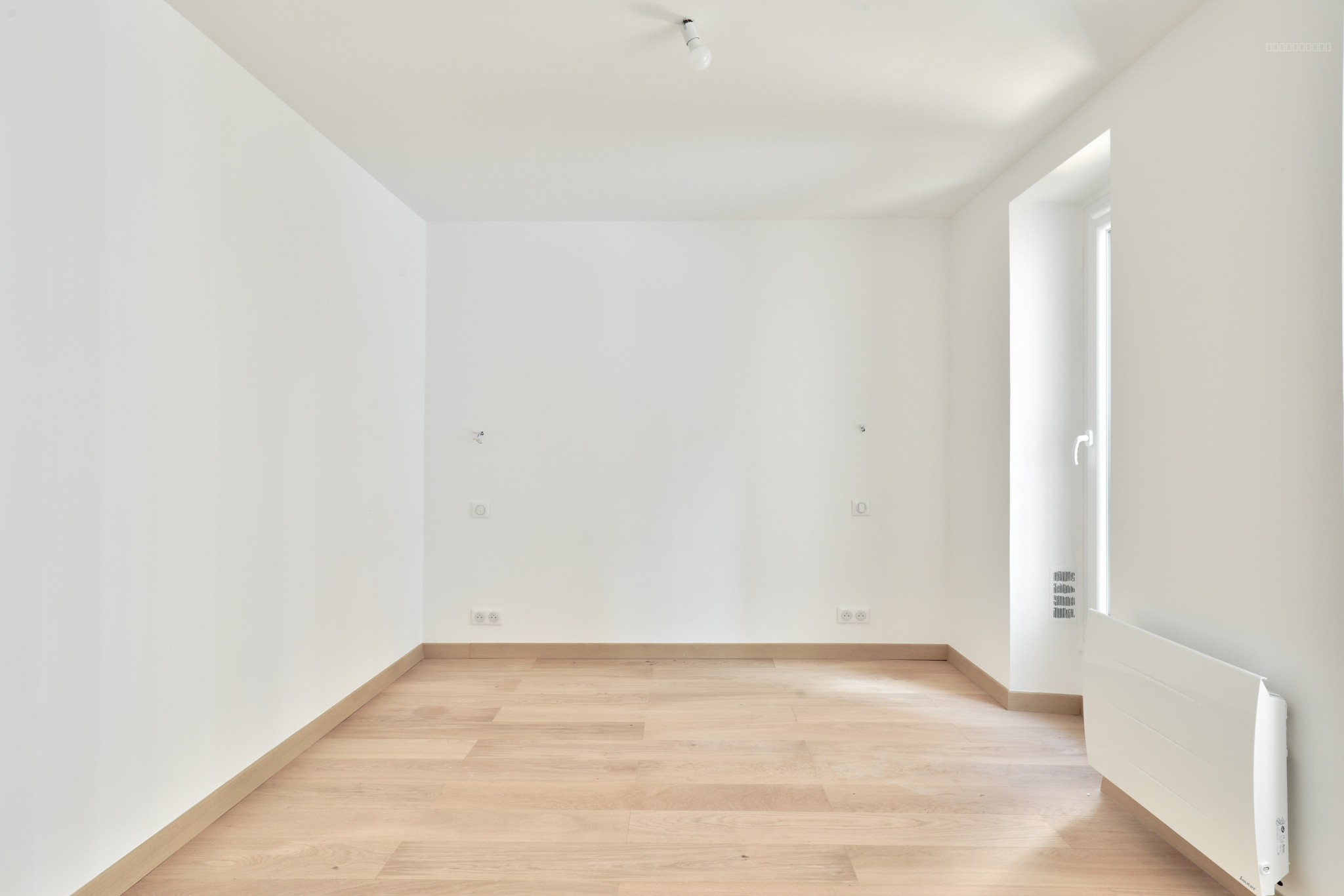 LEVALLOIS - 2 PIECES - 1 CHAMBRE — photo 9