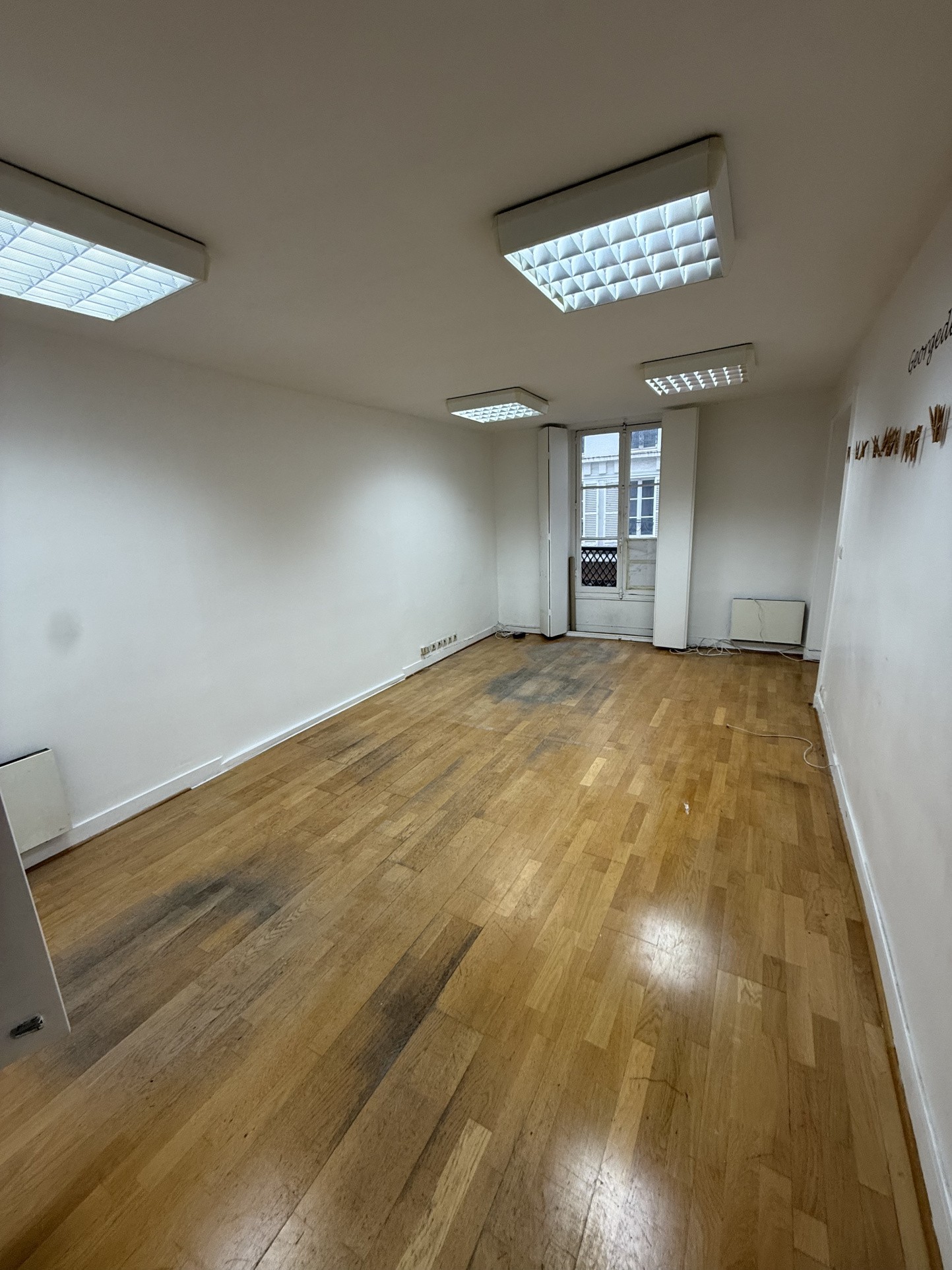 75010 PARIS - BUREAU - — photo 5