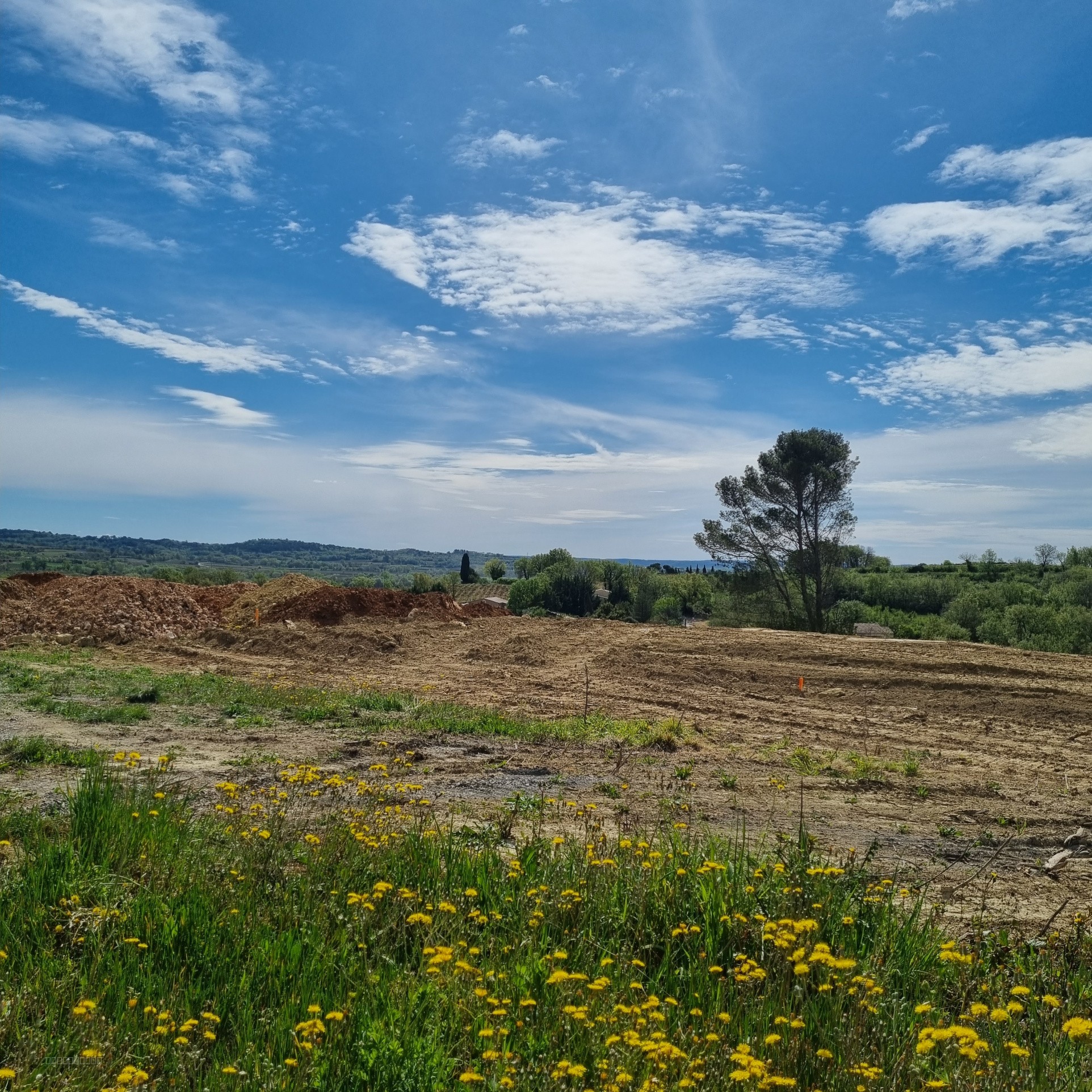 Bien immobilier à vendre à Cruviers lascours, 361 m² – photo 2 sur 3