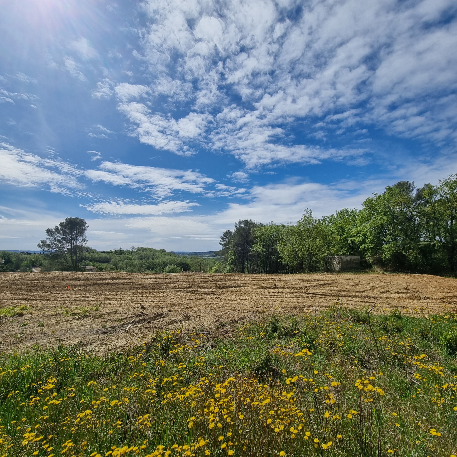 Bien immobilier à vendre à Cruviers lascours, 315 m² – photo 2 sur 3