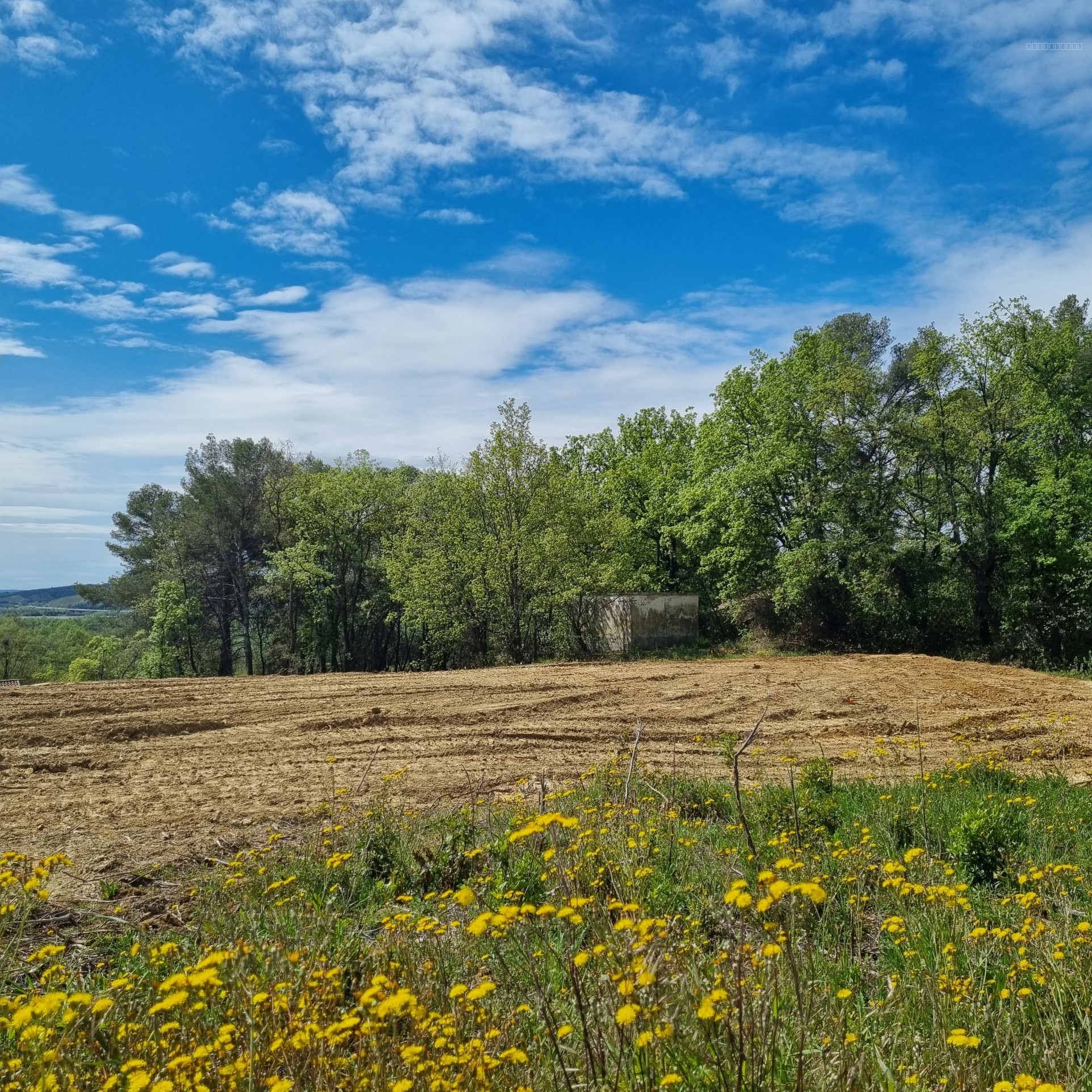 Bien immobilier à vendre à Vezenobres, 510 m² – photo 1 sur 3