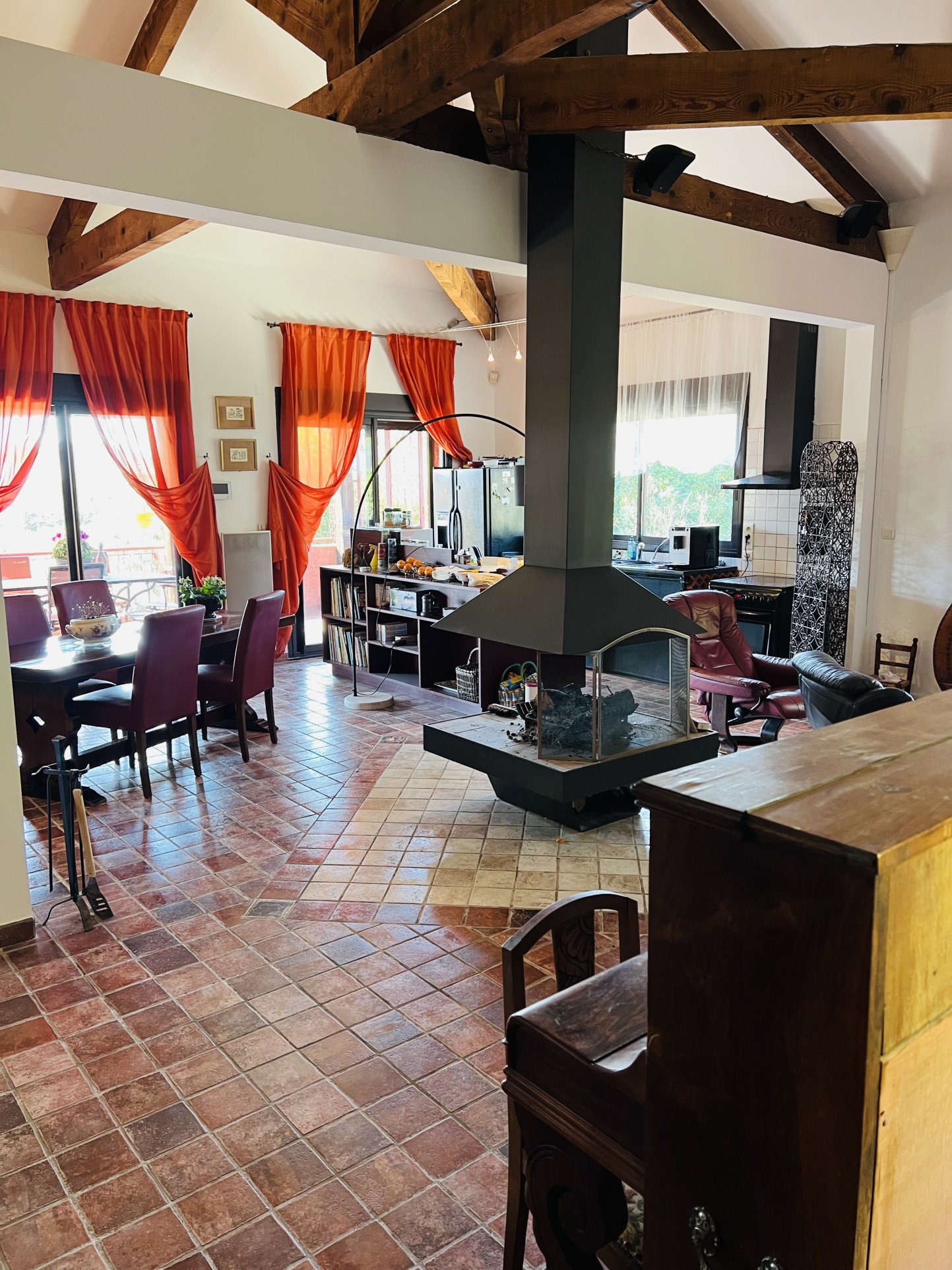 Villa à vendre à Lunel, 800 m², 4 pièces – photo 2 sur 18
