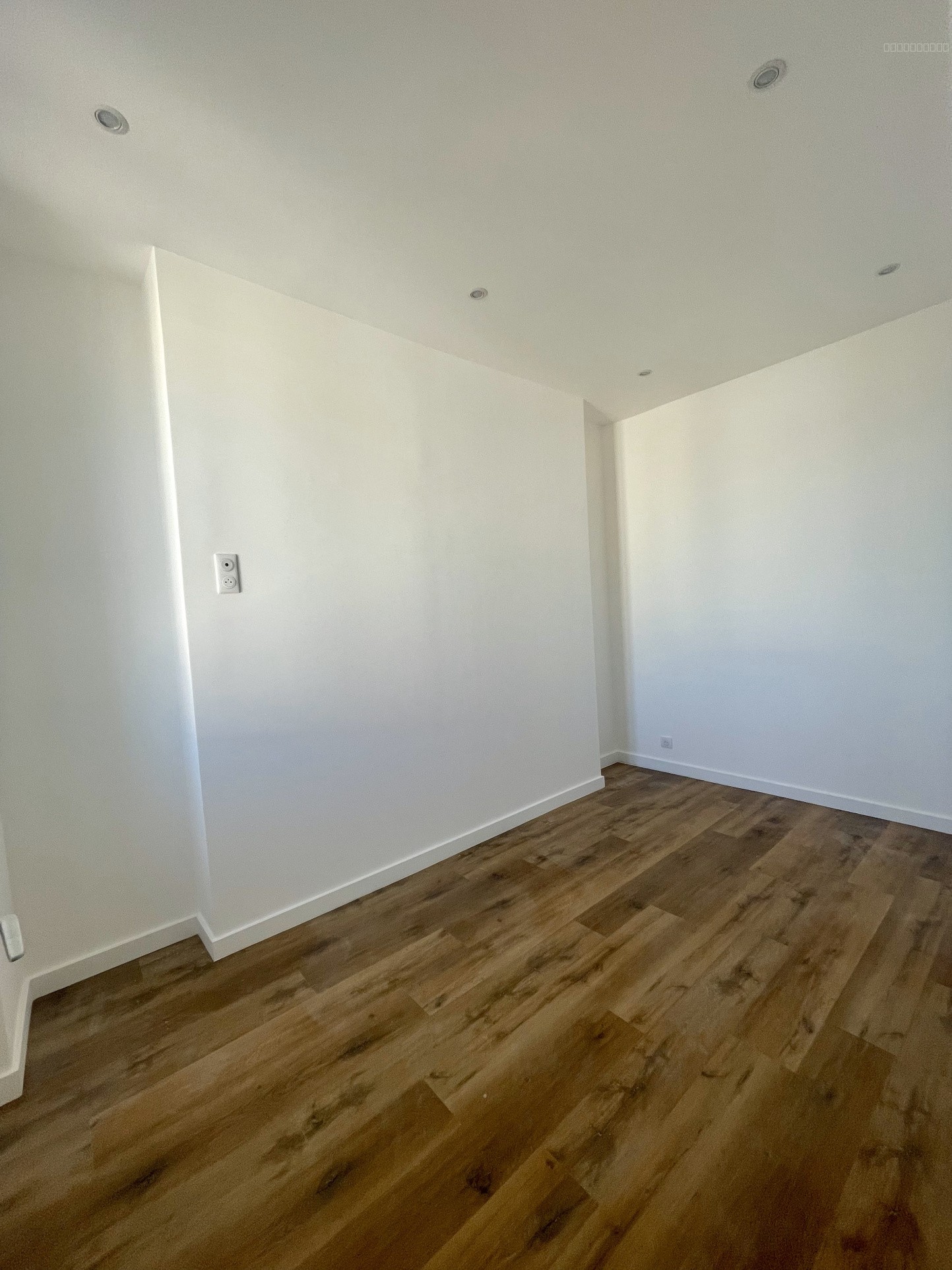 Appartement T2 / Neuf / Climatisation / Quartier Belle de Mai 13003 MARSEILLE — photo 3