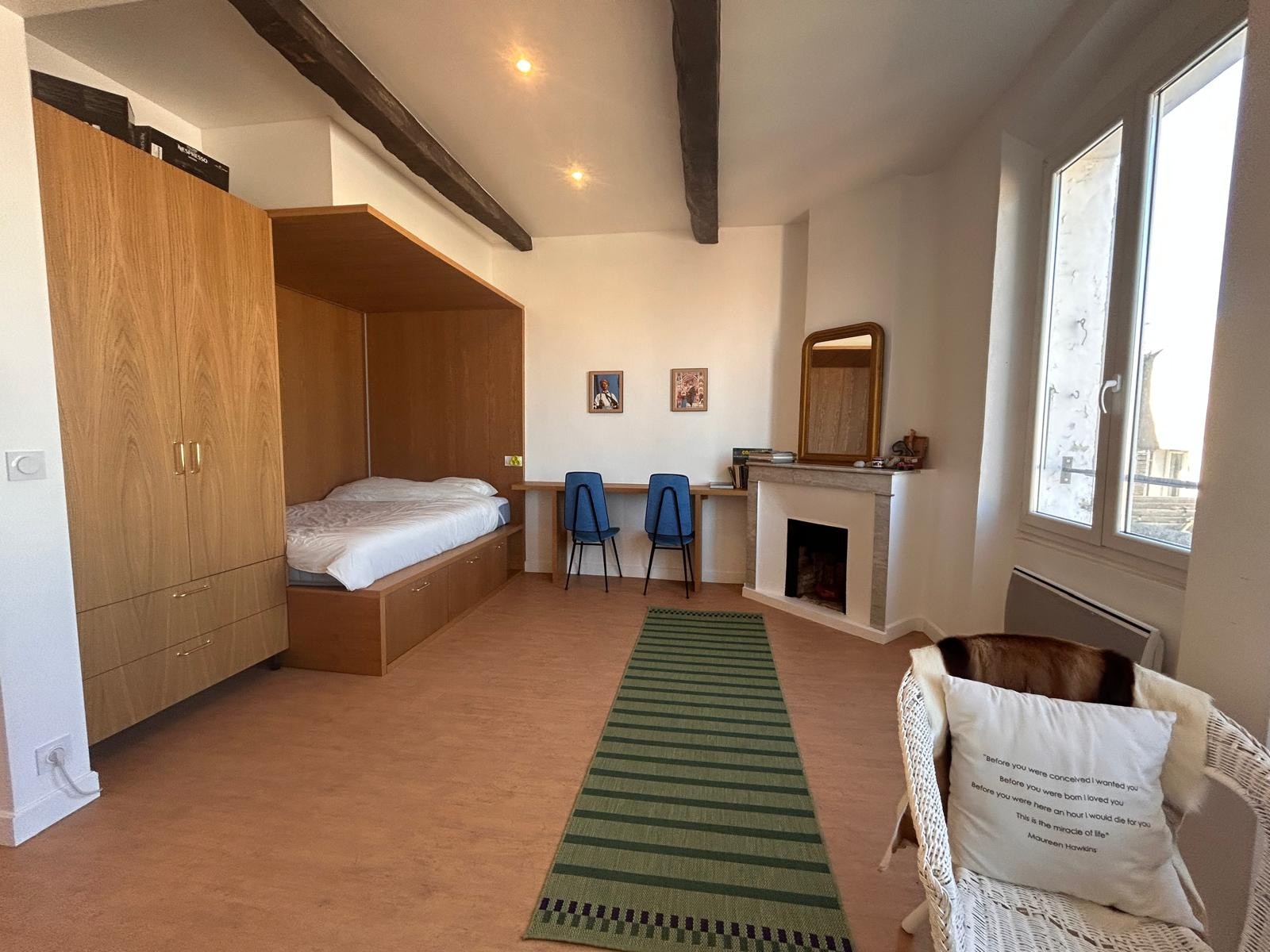 Grand studio 28m2 meublé vue sur les toits de Marseille — photo 3