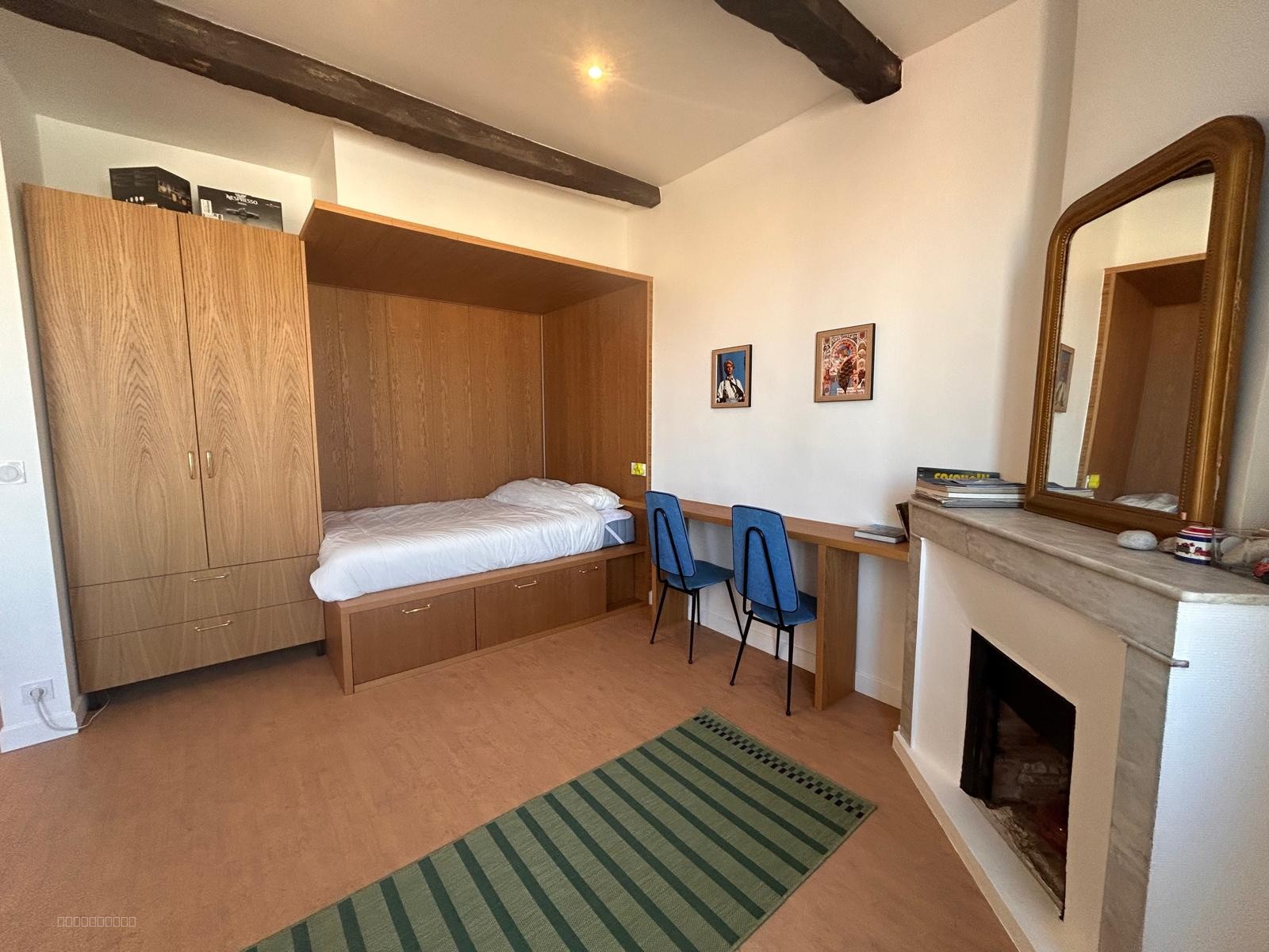 Grand studio 28m2 meublé vue sur les toits de Marseille — photo 4