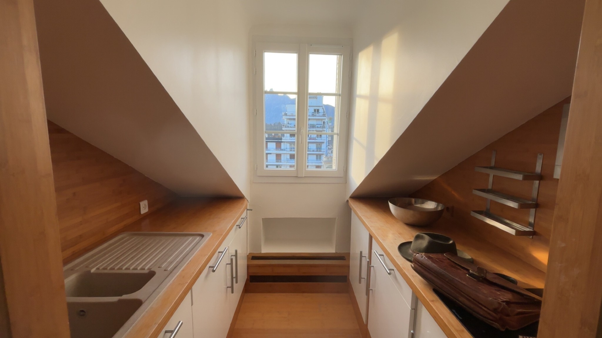 Appartement à vendre à Aix les bains, 23,91 m², 1 pièce – photo 2 sur 9