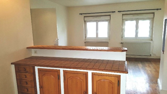 T3 Bis de 74.41 m2 hab. 69340 Francheville — photo 3