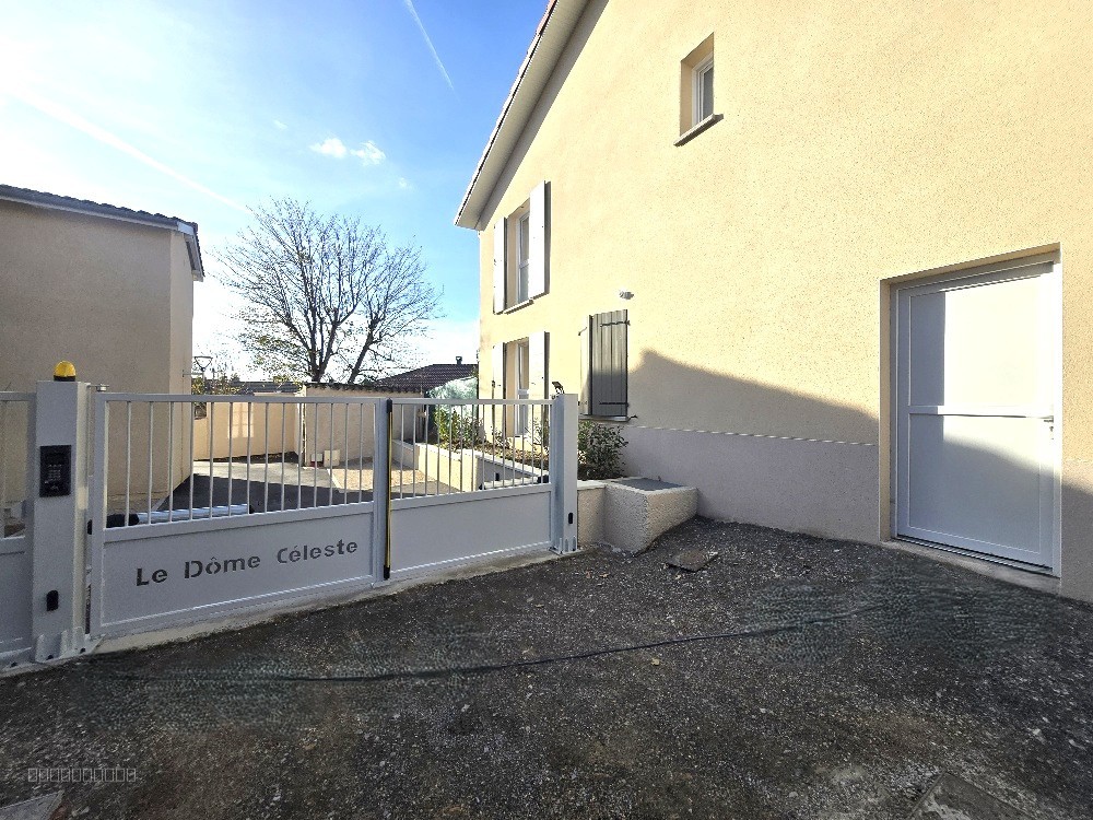Appartement à vendre à Chaponost, 80,91 m², 4 pièces – photo 2 sur 4