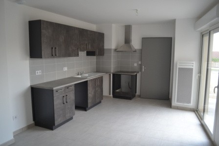 Appartement à louer à Bellegarde poussieu, 75,84 m², 4 pièces – photo 2 sur 7