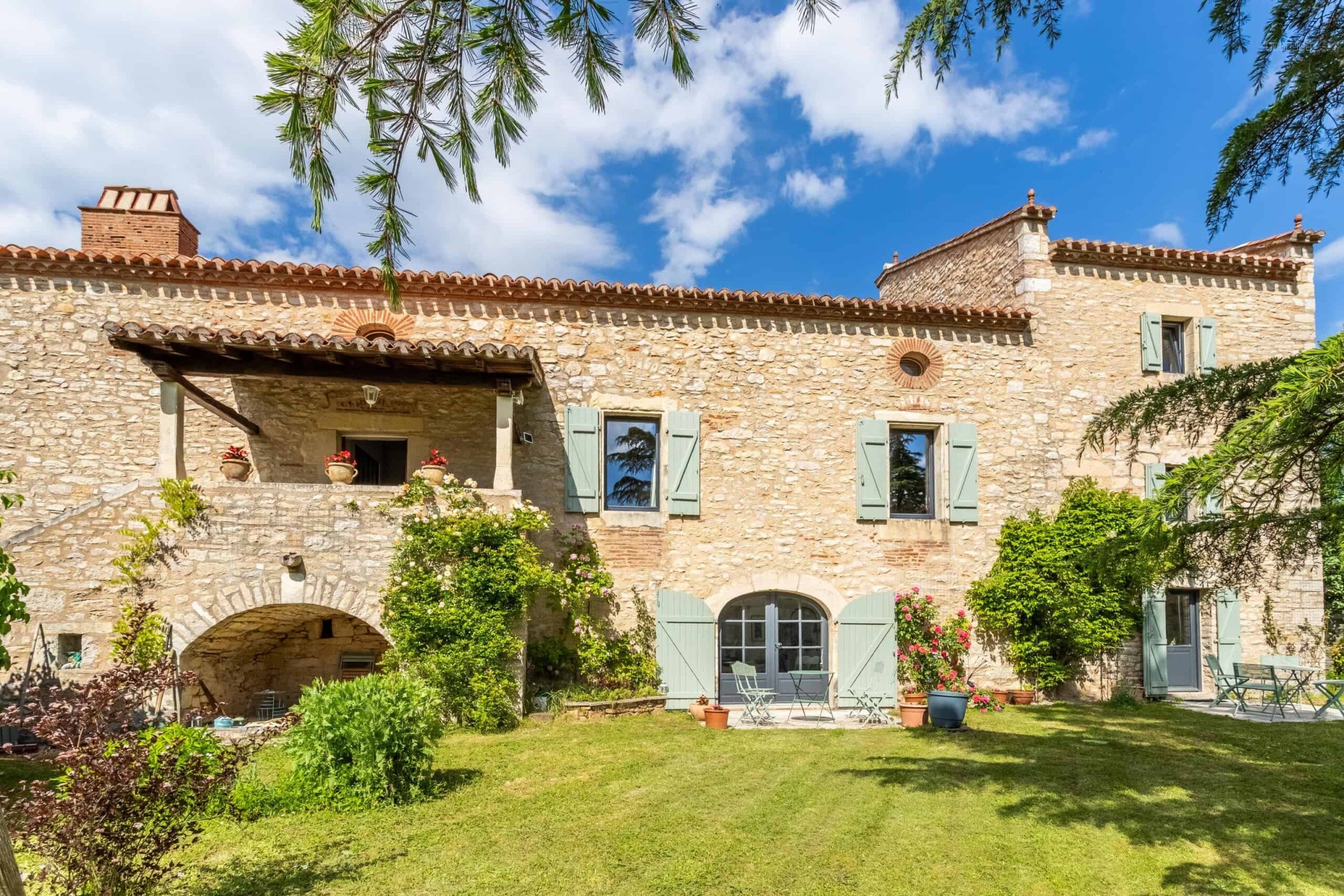 Maison à vendre à Cahors, 250 m², 12 pièces – photo 1 sur 20