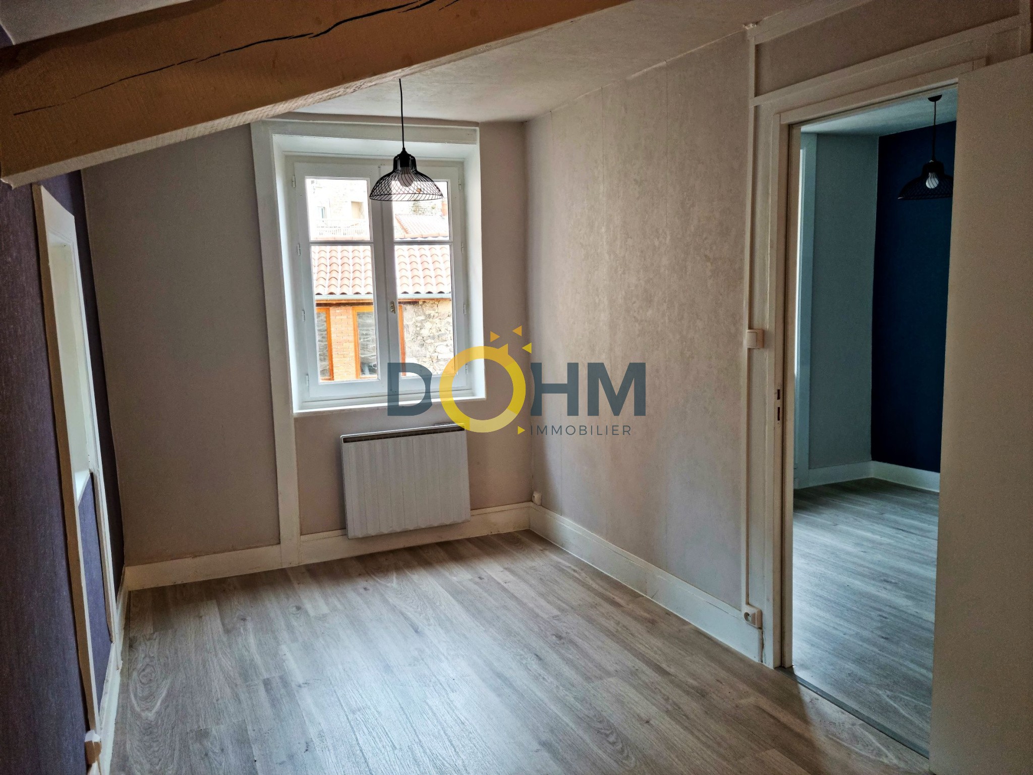 Saint-Bonnet-Le-Château : appartement à louer 460 € par mois — photo 3