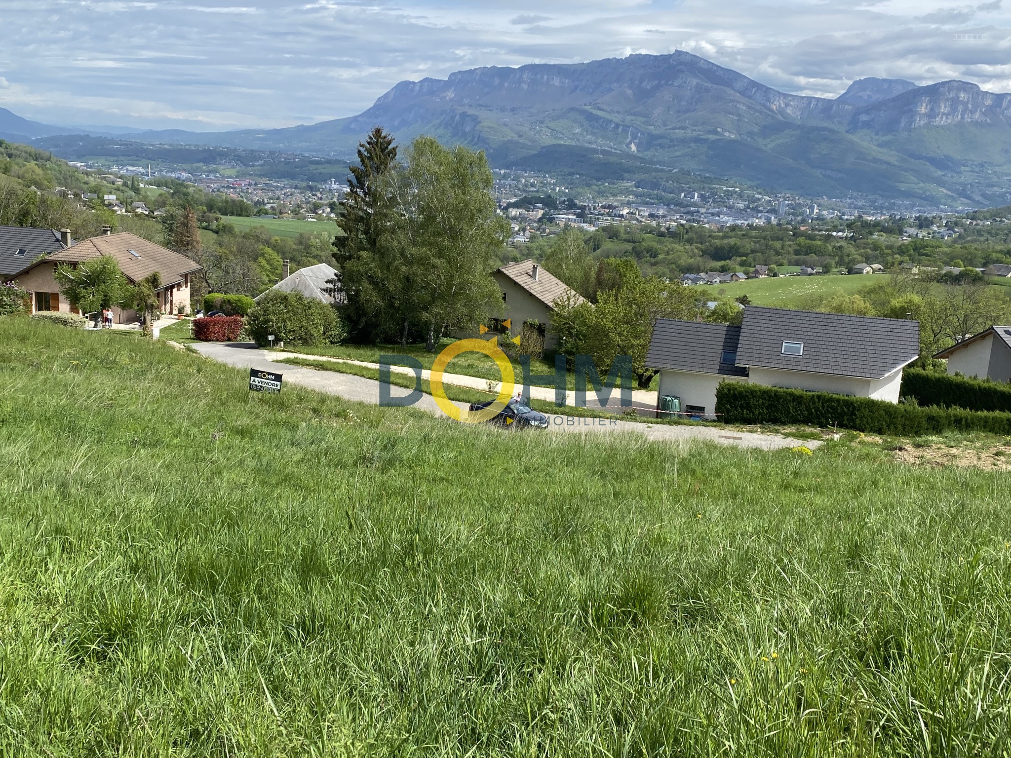 En exclusivité, terrain constructible de 851 m2 — photo 3