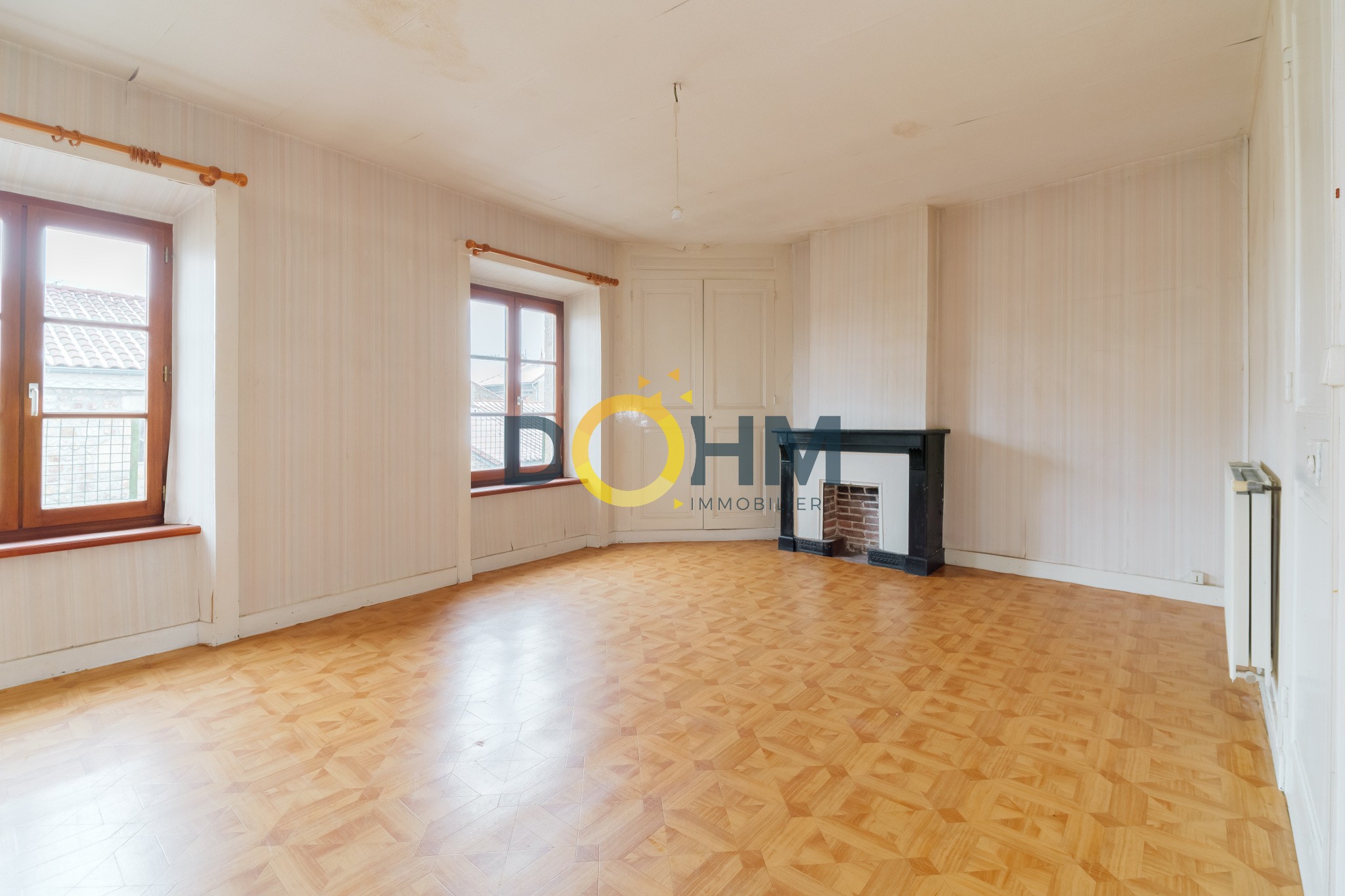 Immeuble 252m2 Usson en forez, Investisseur — photo 4