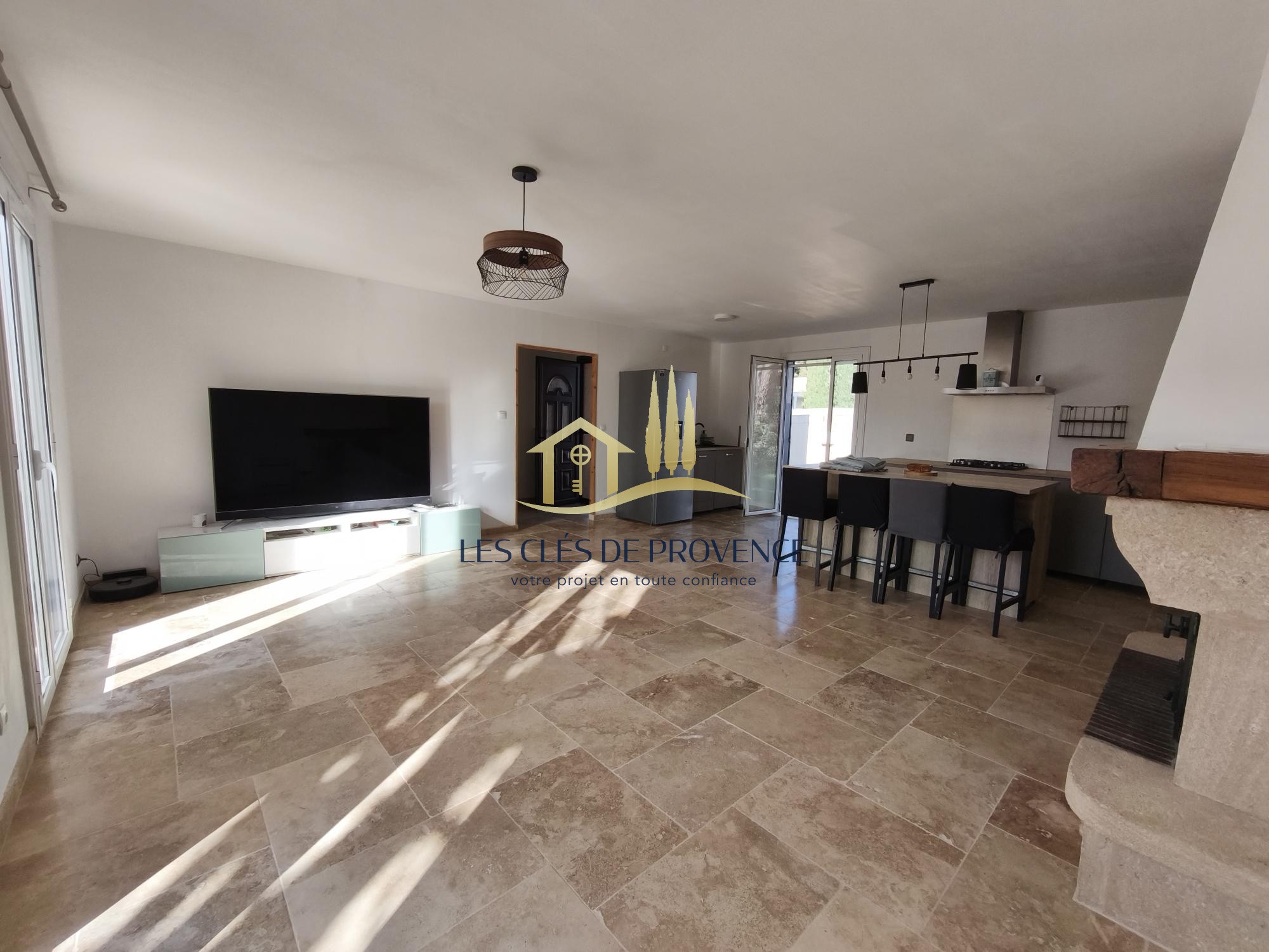 Maison à vendre à Rognac, 41,07 m², 4 pièces – photo 2 sur 9
