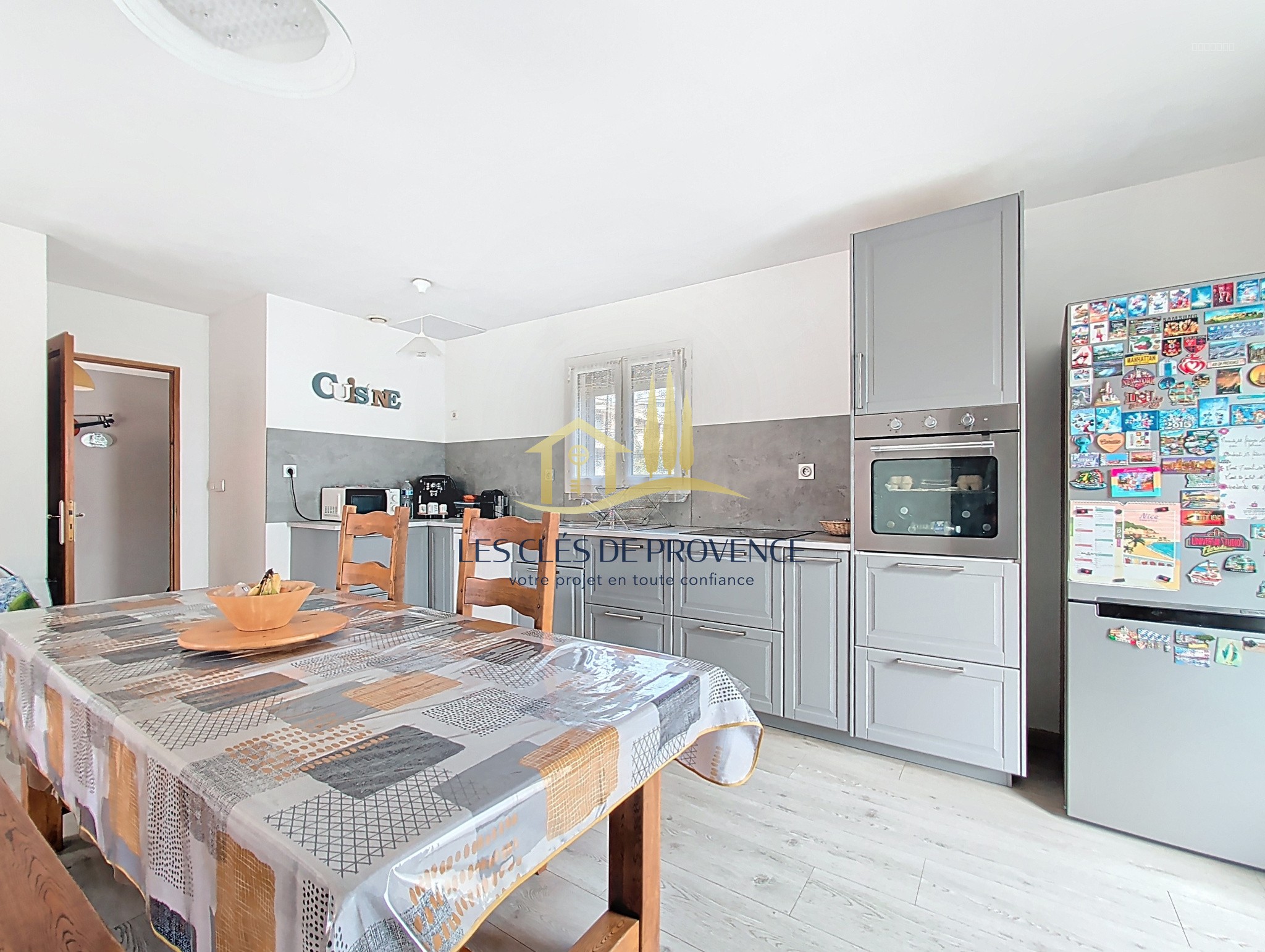 Maison à vendre à Rognac, 152 m², 7 pièces – photo 3 sur 14