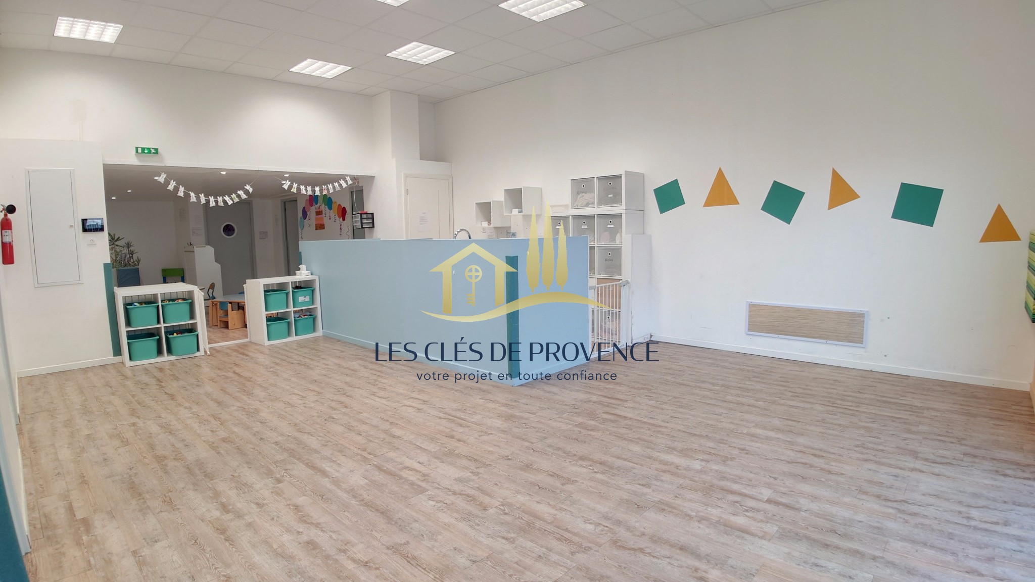Fonds de commerce à vendre à Vitrolles, 243 m² – photo 1 sur 19