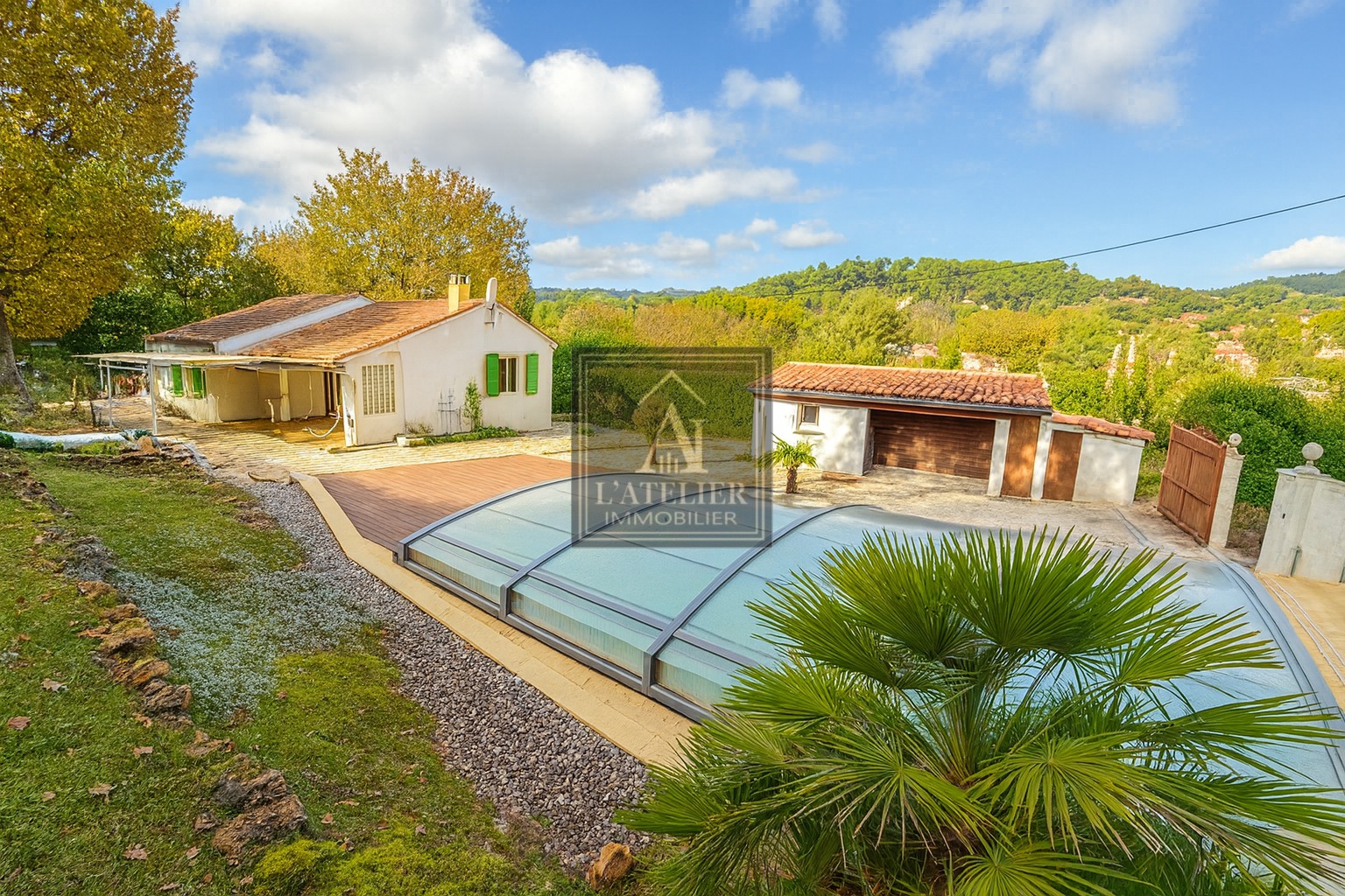 Maison à vendre à Gareoult, 103 m², 5 pièces – photo 1 sur 15