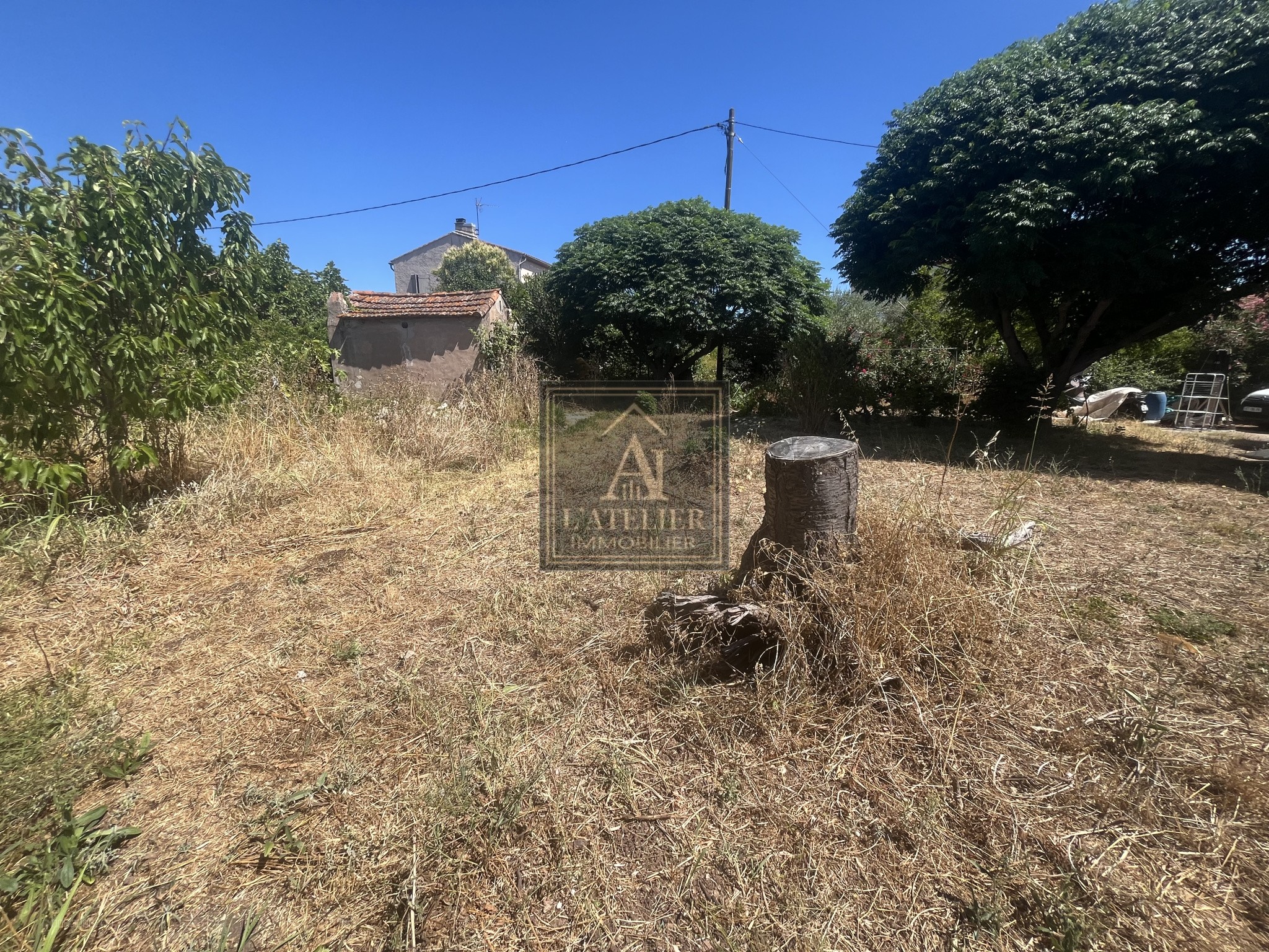 Bien immobilier à vendre à Sollies pont, 535 m² – photo 2 sur 5