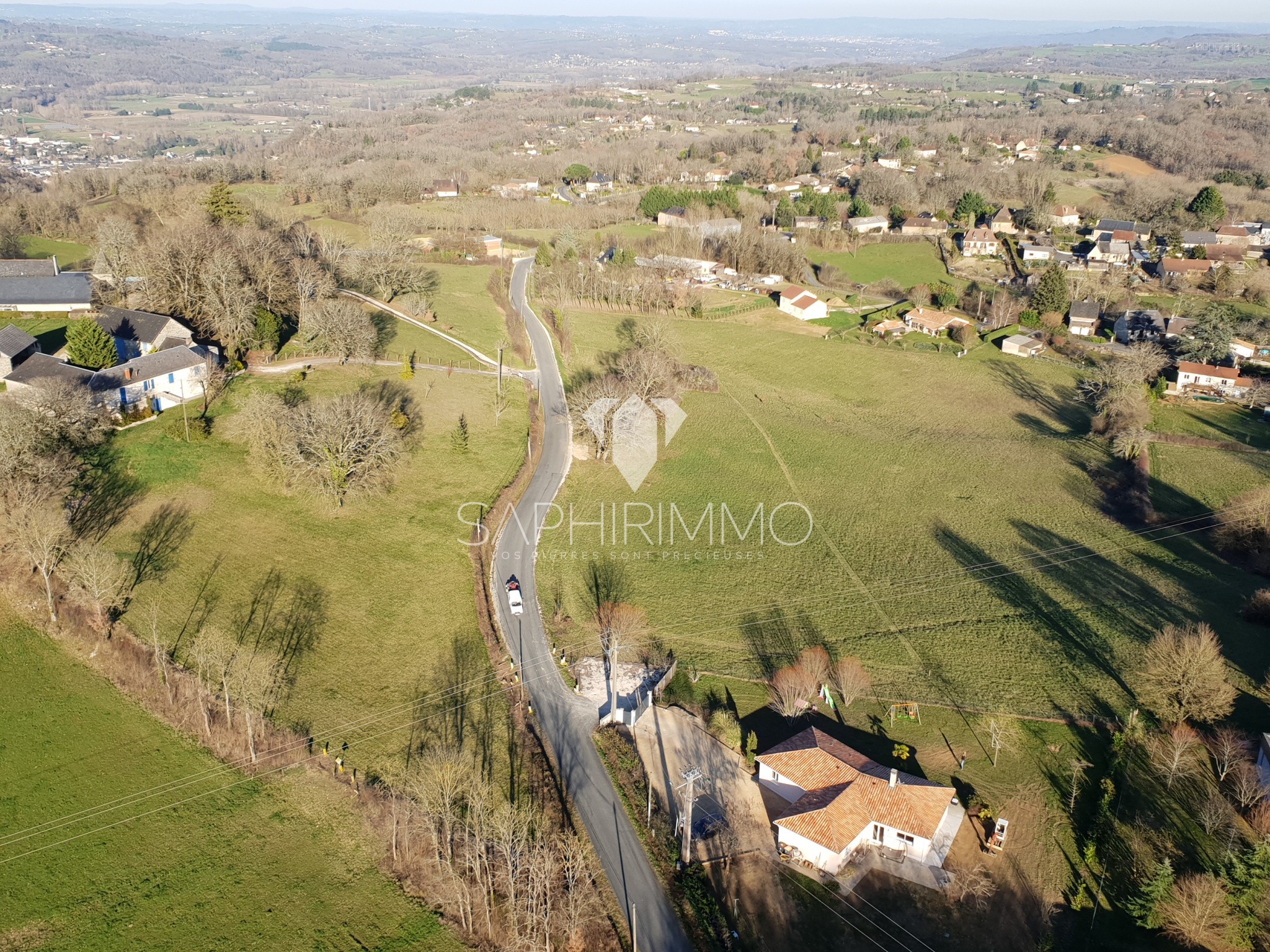 Terrain à vendre à Terrasson lavilledieu, 6 714 m² – photo 1 sur 3