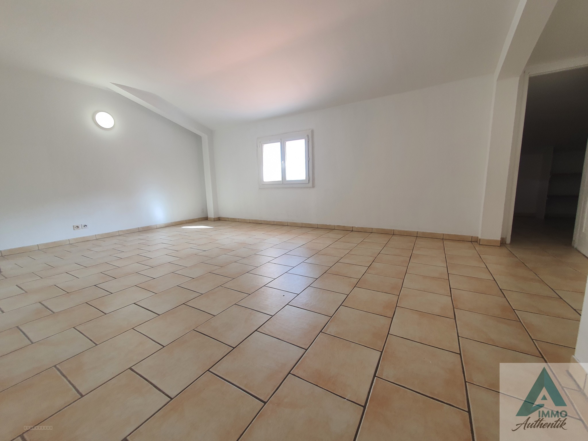 Appartement à louer à Roquevaire, 77,49 m², 3 pièces – photo 2 sur 11