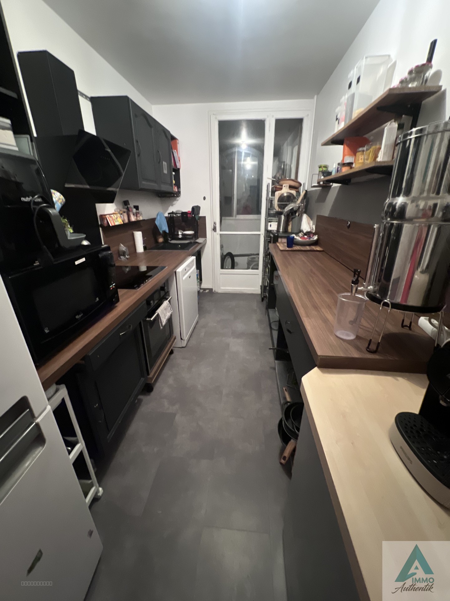 BASTIDE NEUVE APPARTEMENT DE TYPE 4 AVEC LOGGIA ET CAVE — photo 6