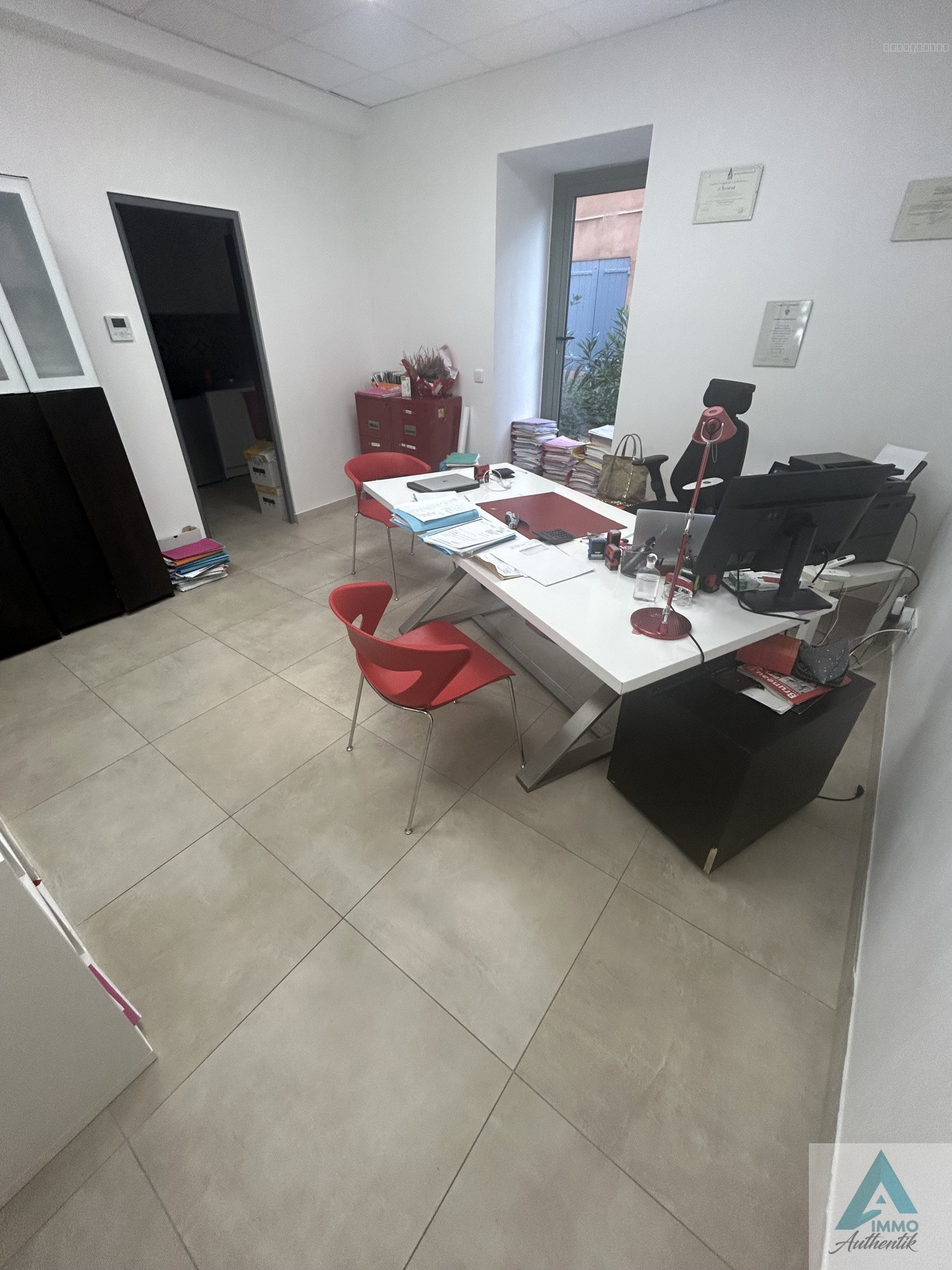 Local commercial à vendre à Auriol, 40,53 m² – photo 1 sur 7