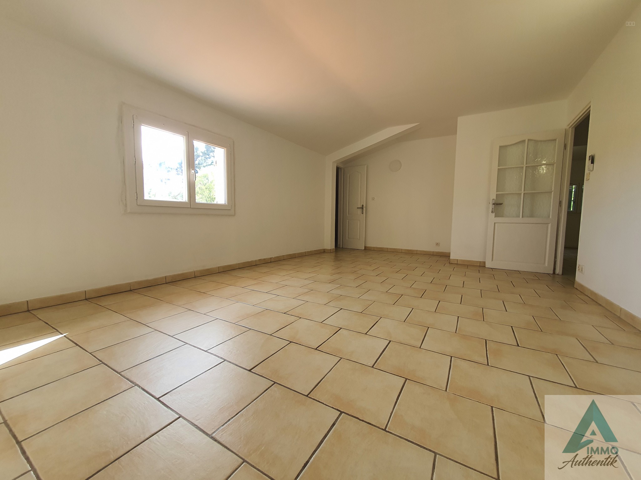 Appartement à louer à Roquevaire, 77,49 m², 3 pièces – photo 3 sur 11