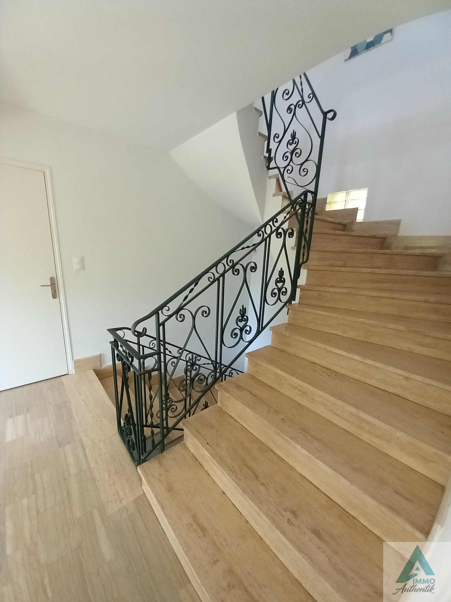 Appartement à louer à La bouilladisse, 108 m², 5 pièces – photo 3 sur 13