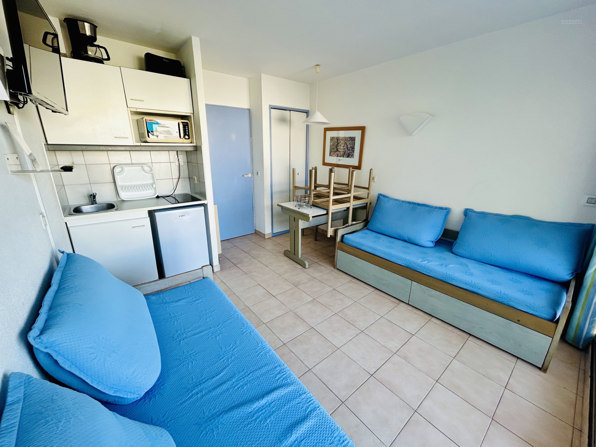 A Vendre - Studio Cabine avec Extérieur Balruc-Les-Bains — photo 3