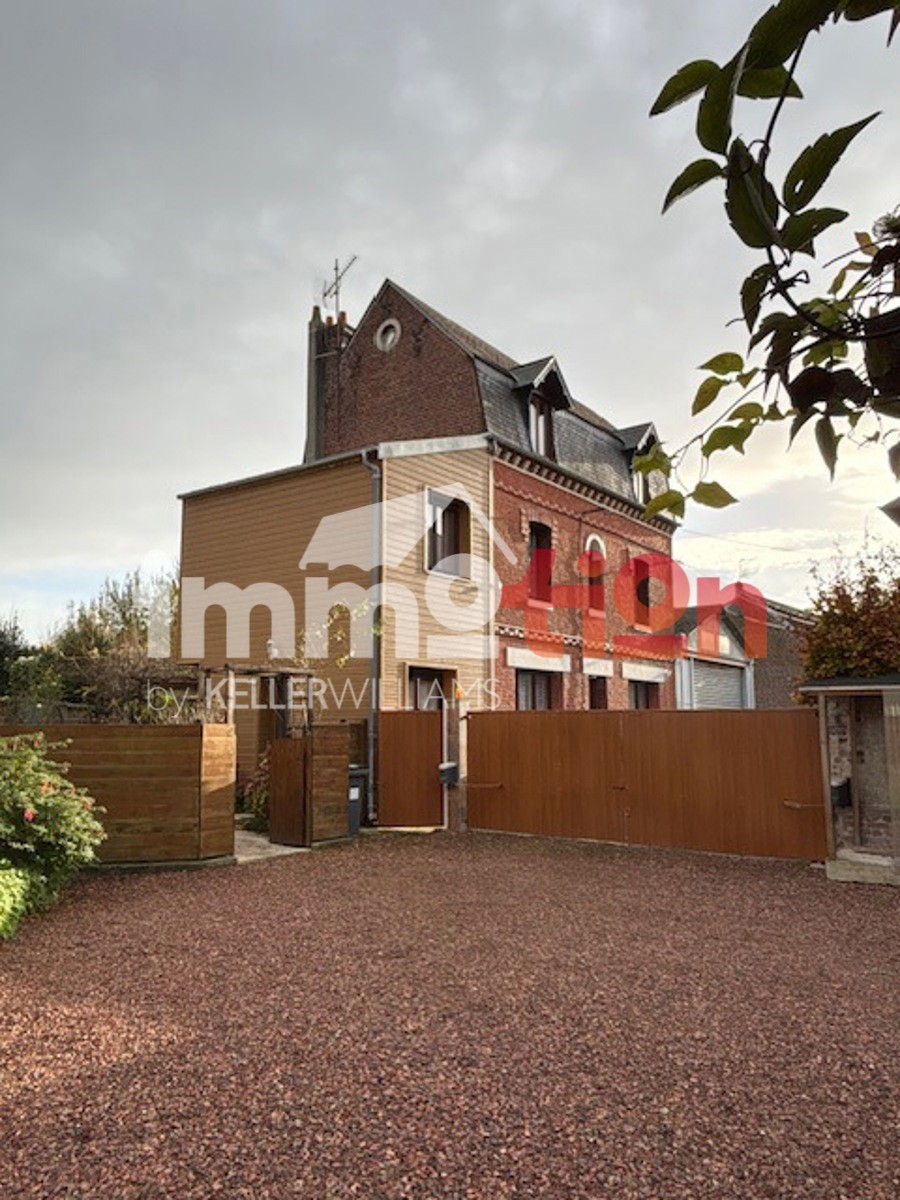 Maison à vendre à Eu, 130 m², 6 pièces – photo 1 sur 17