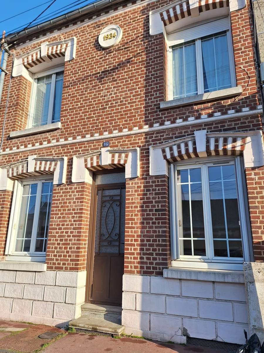 Maison à vendre à Gamaches, 111 m², 5 pièces – photo 1 sur 10