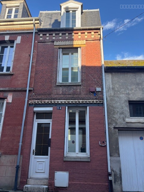 Maison à vendre à Eu, 75 m², 4 pièces – photo 1 sur 10