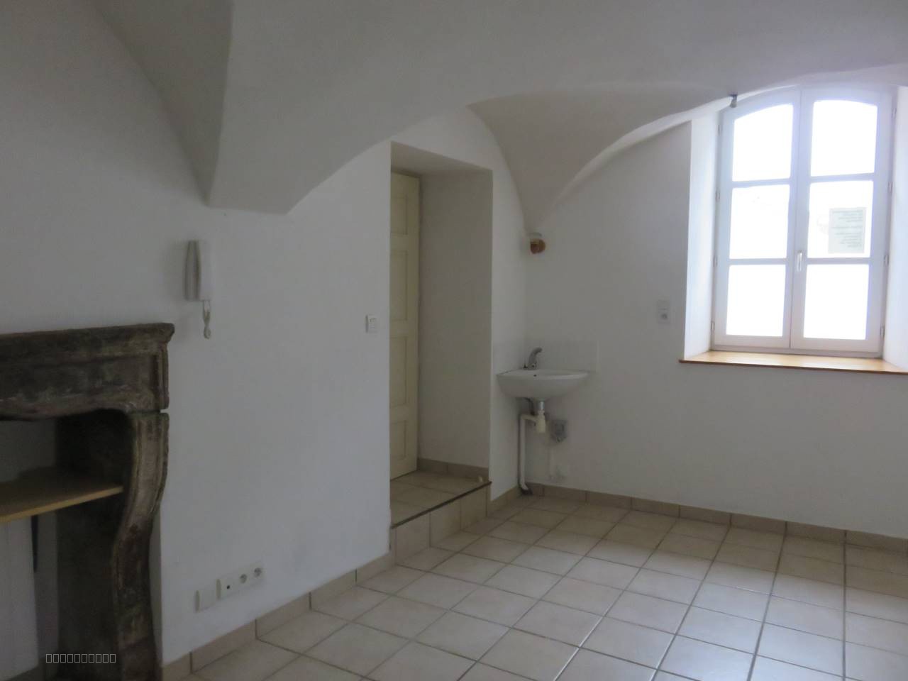 Local commercial à louer à Vernoux en vivarais, 48 m² – photo 2 sur 5